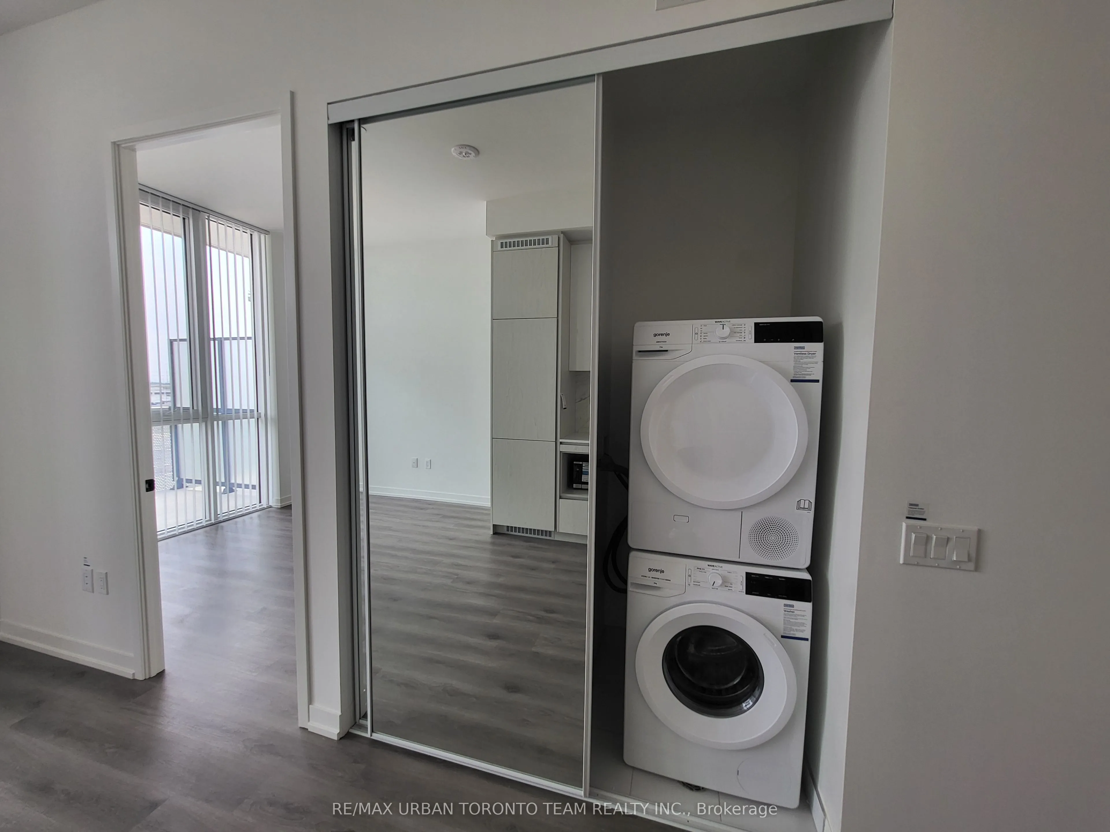 28 Interchange Way, #618