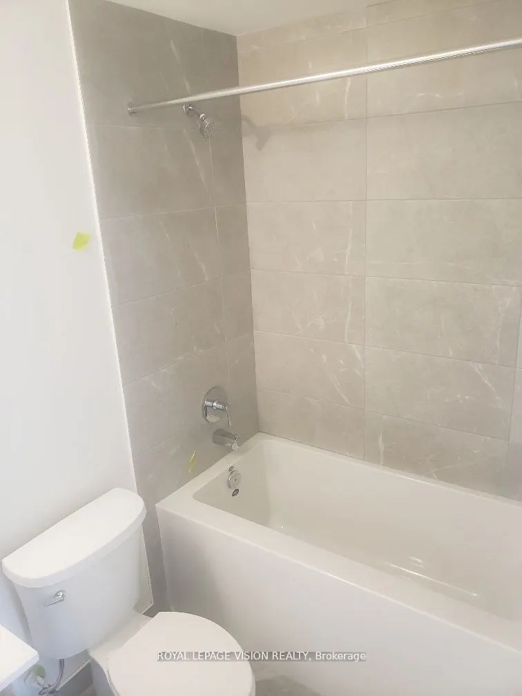 12 David Eyer Road, #TH 1123