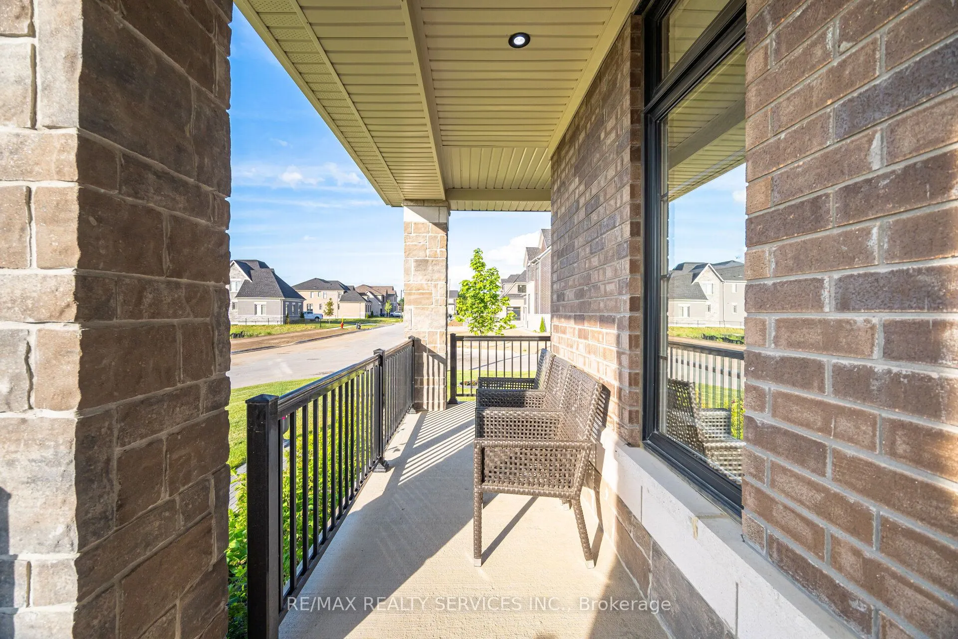 1 Twinleaf Crescent