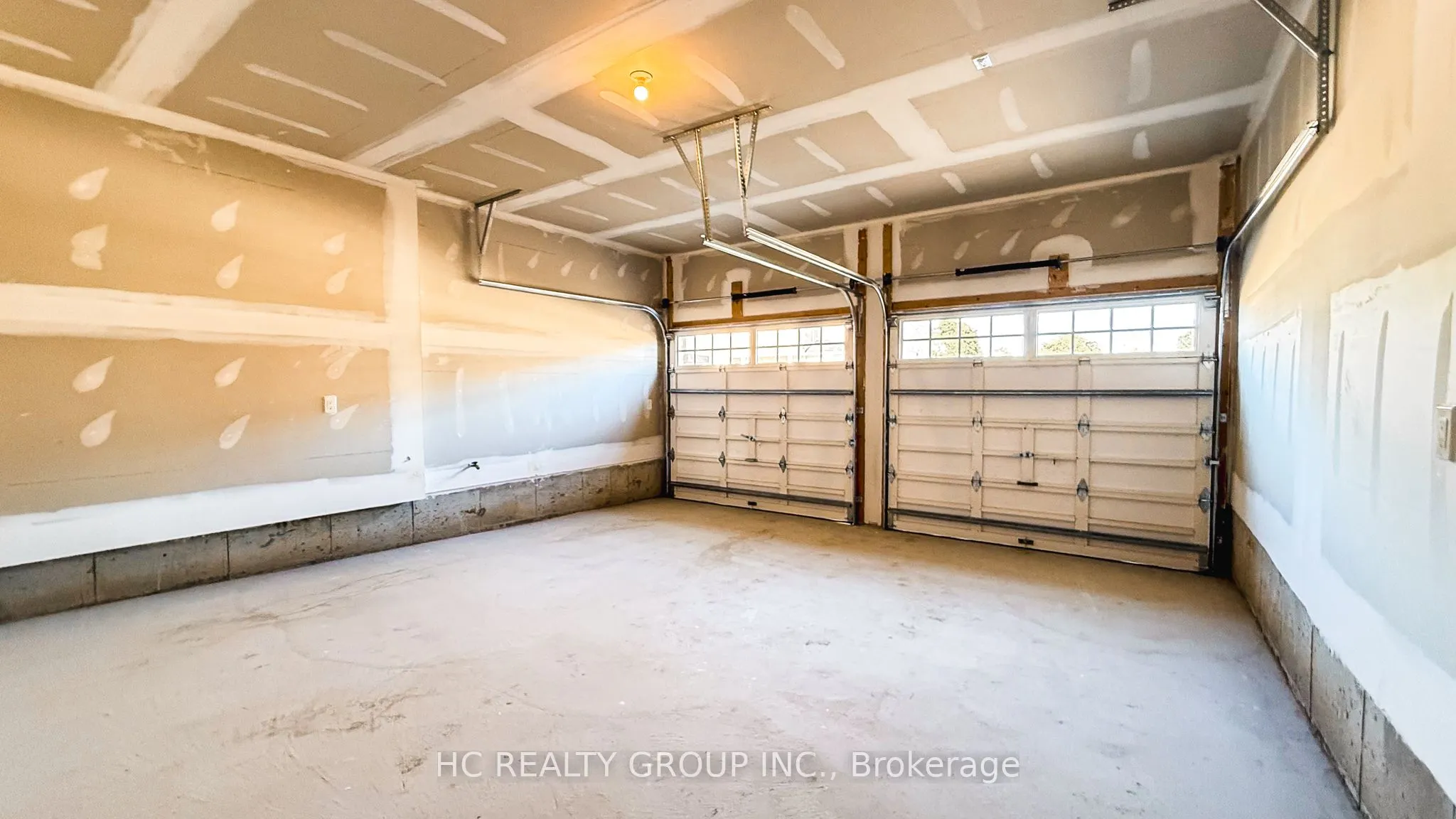 2 Rail Trail Court