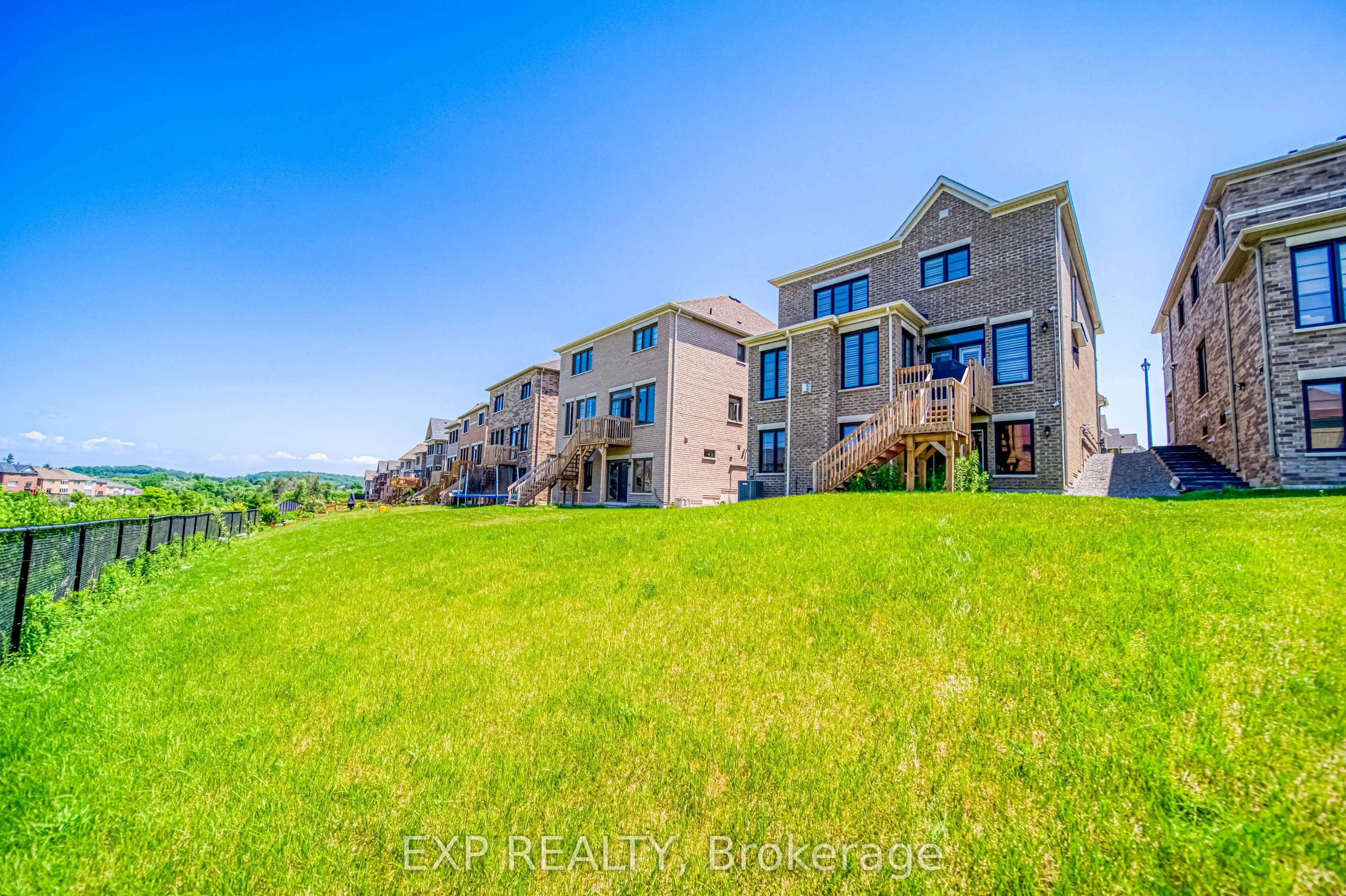 42 Meadow Vista Crescent