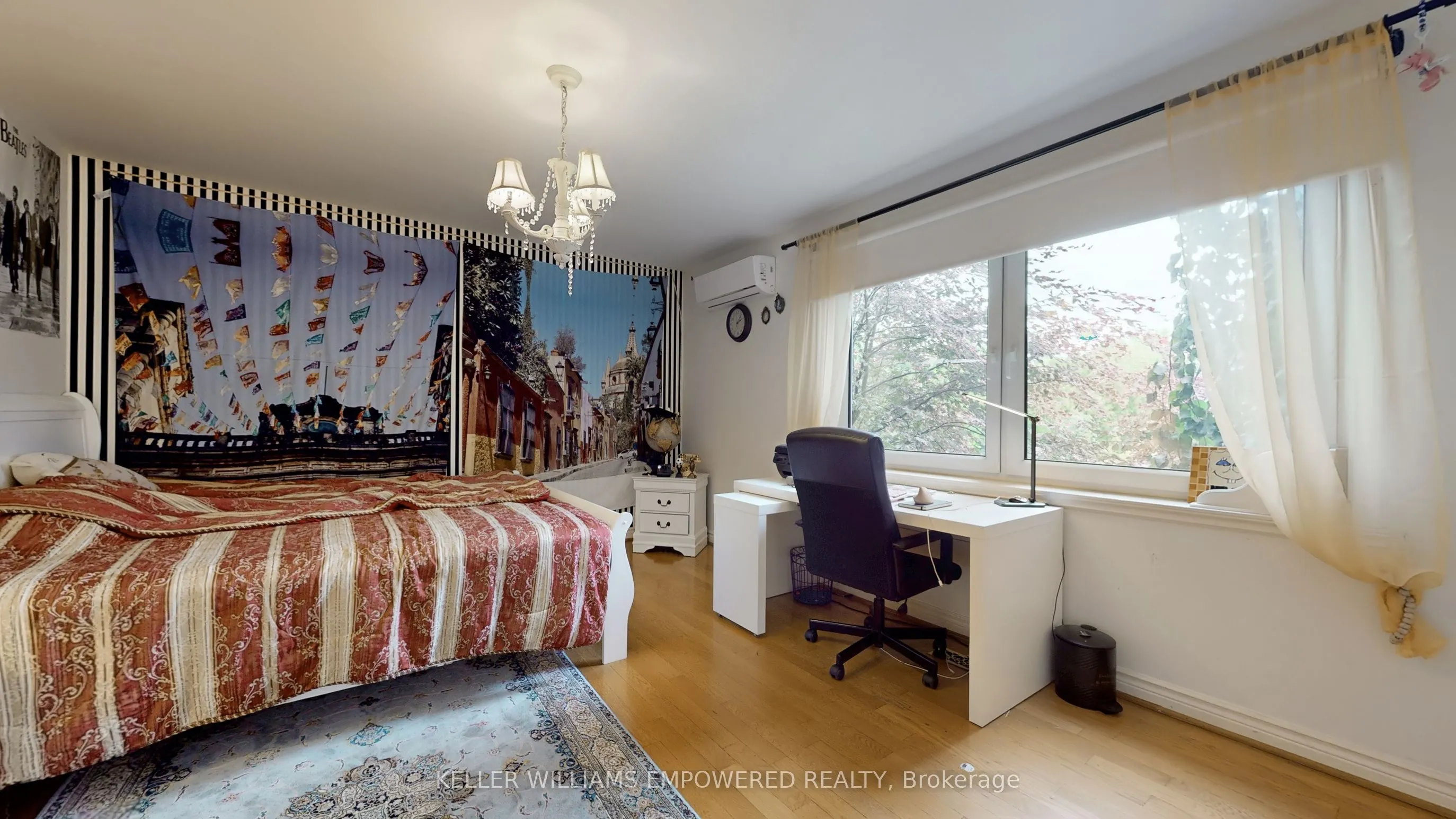 788 Woodland Acres Crescent