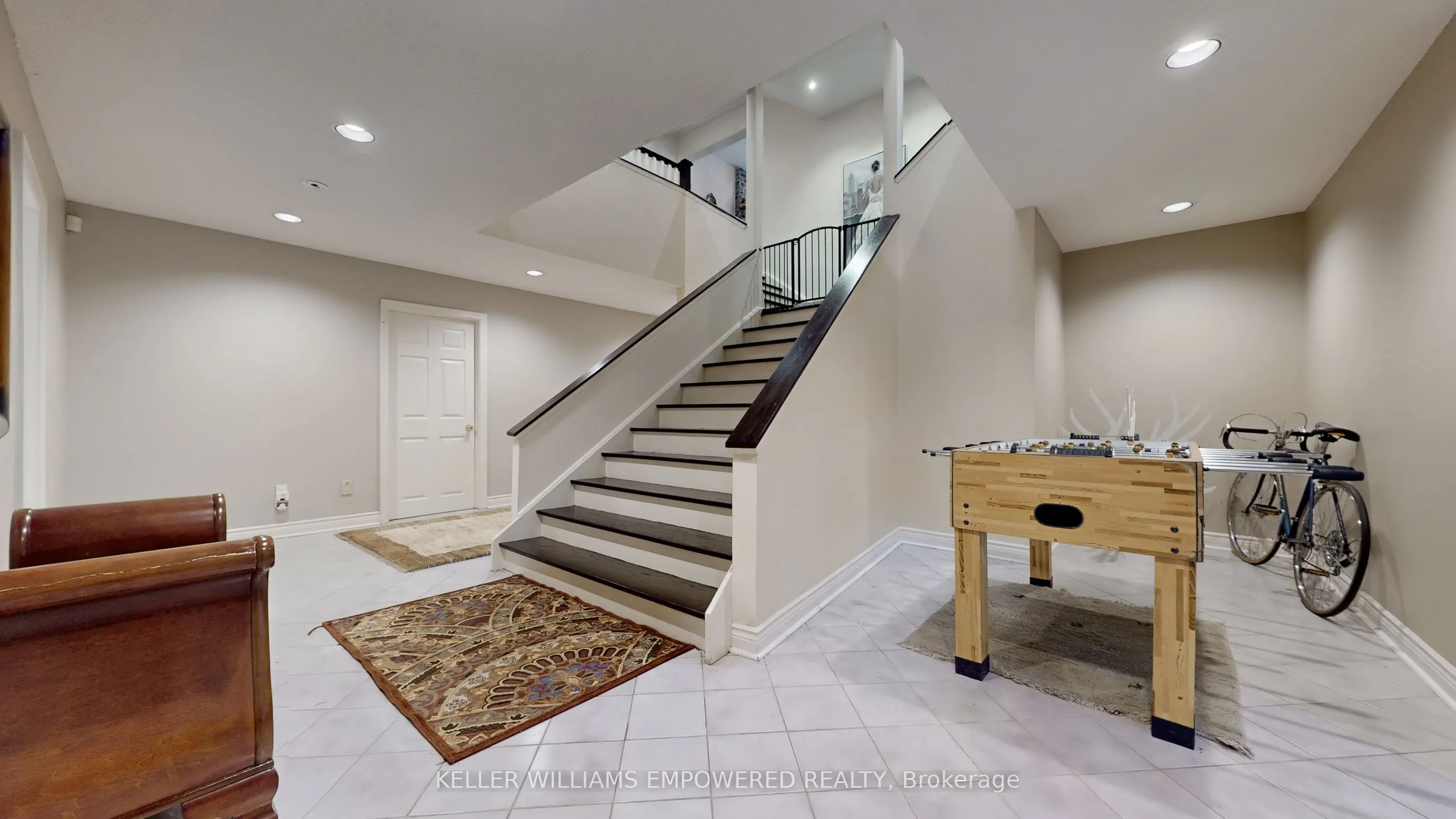 788 Woodland Acres Crescent