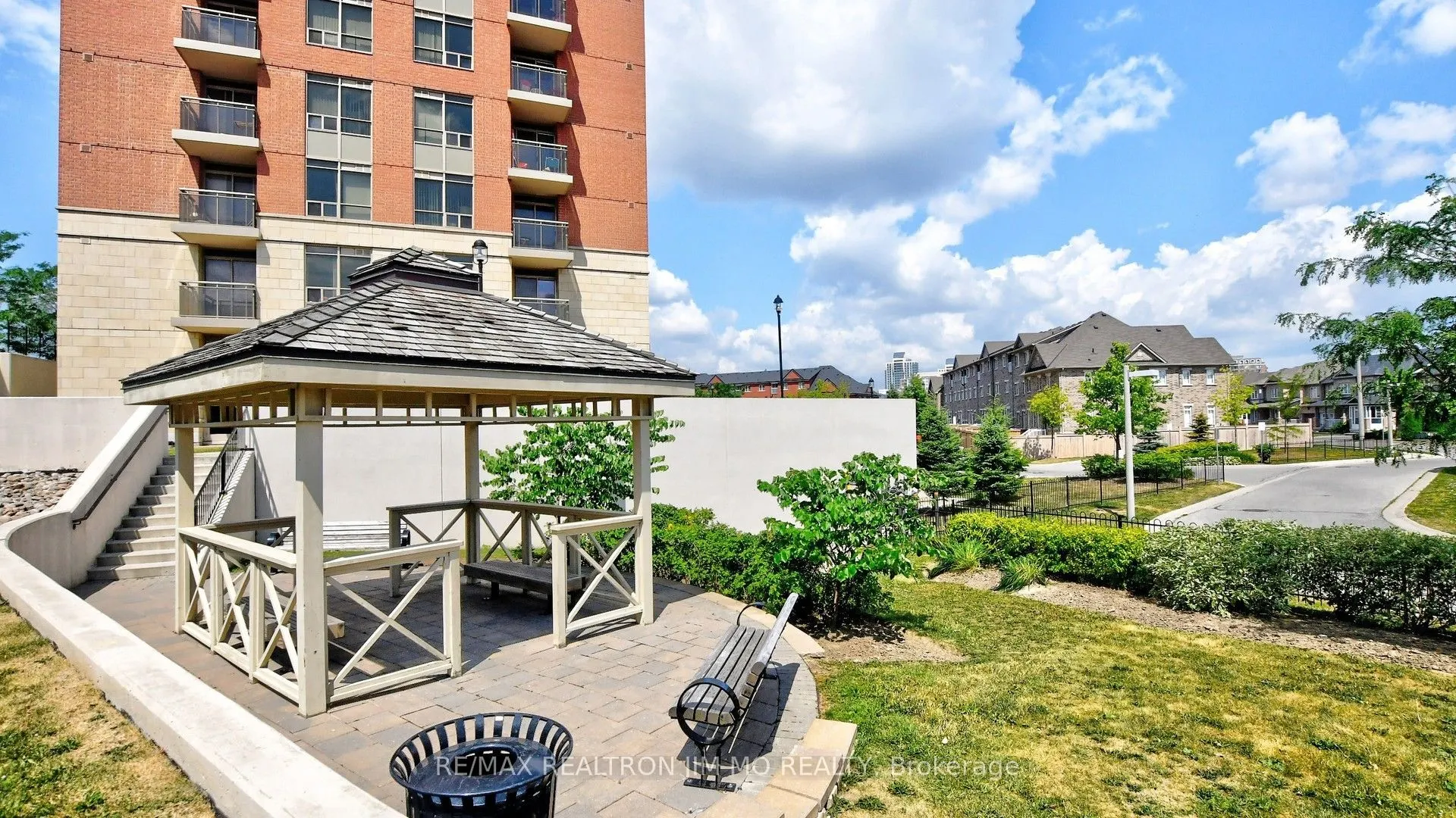 75 King William Crescent, #612