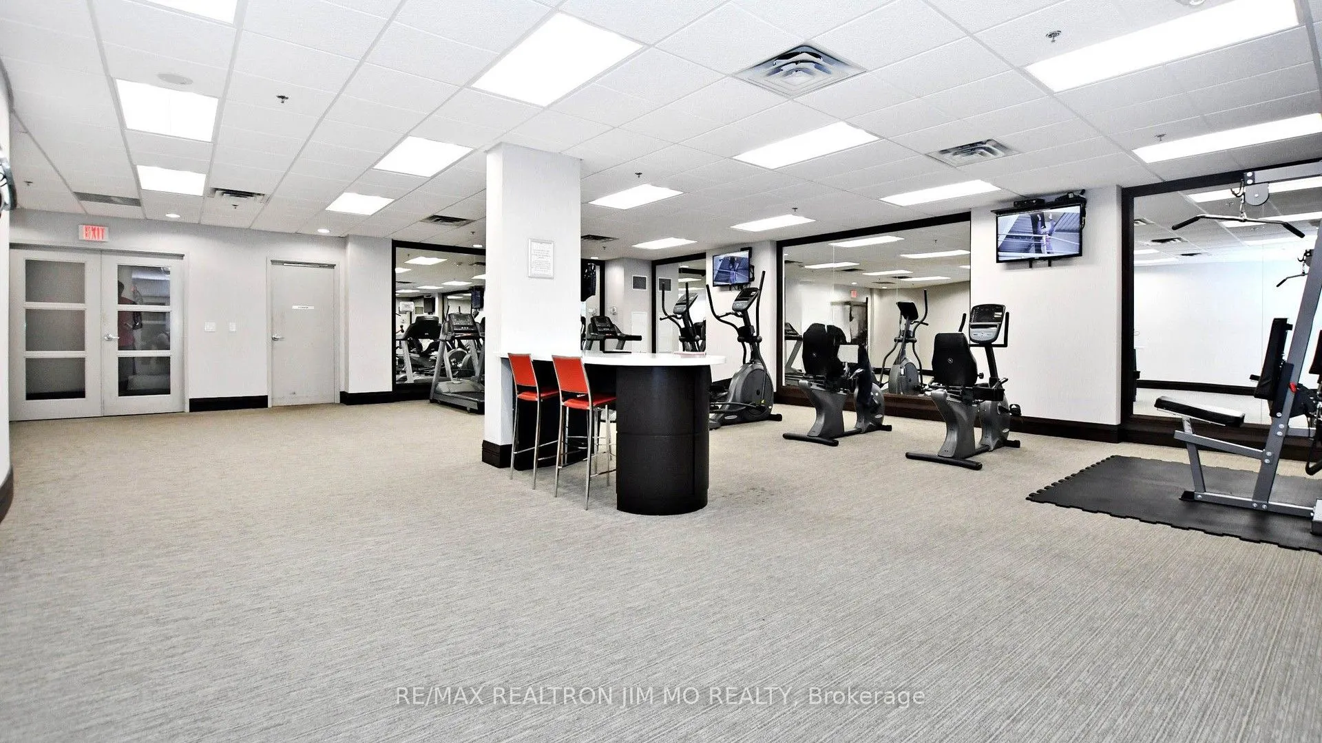 75 King William Crescent, #612