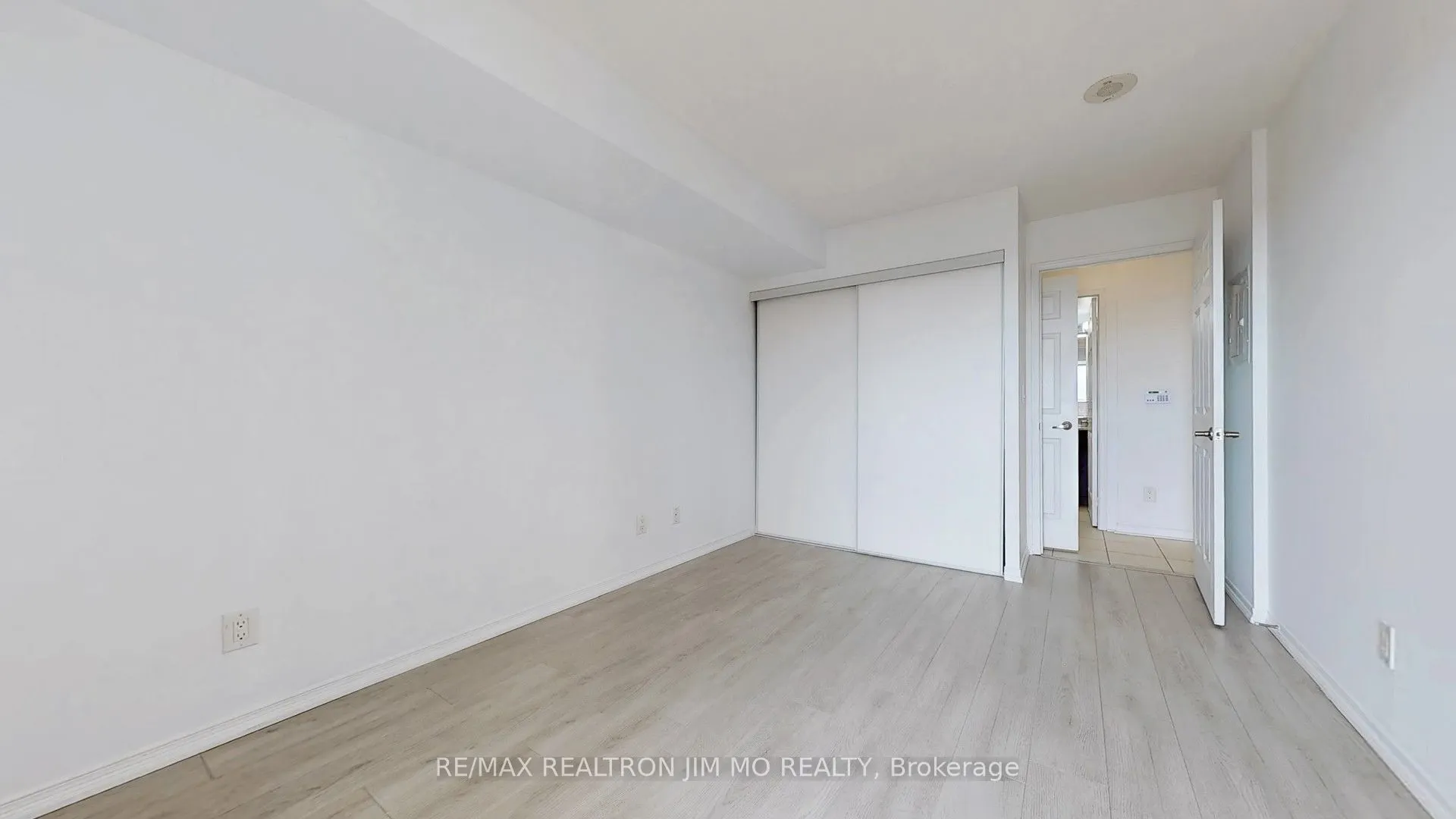75 King William Crescent, #612