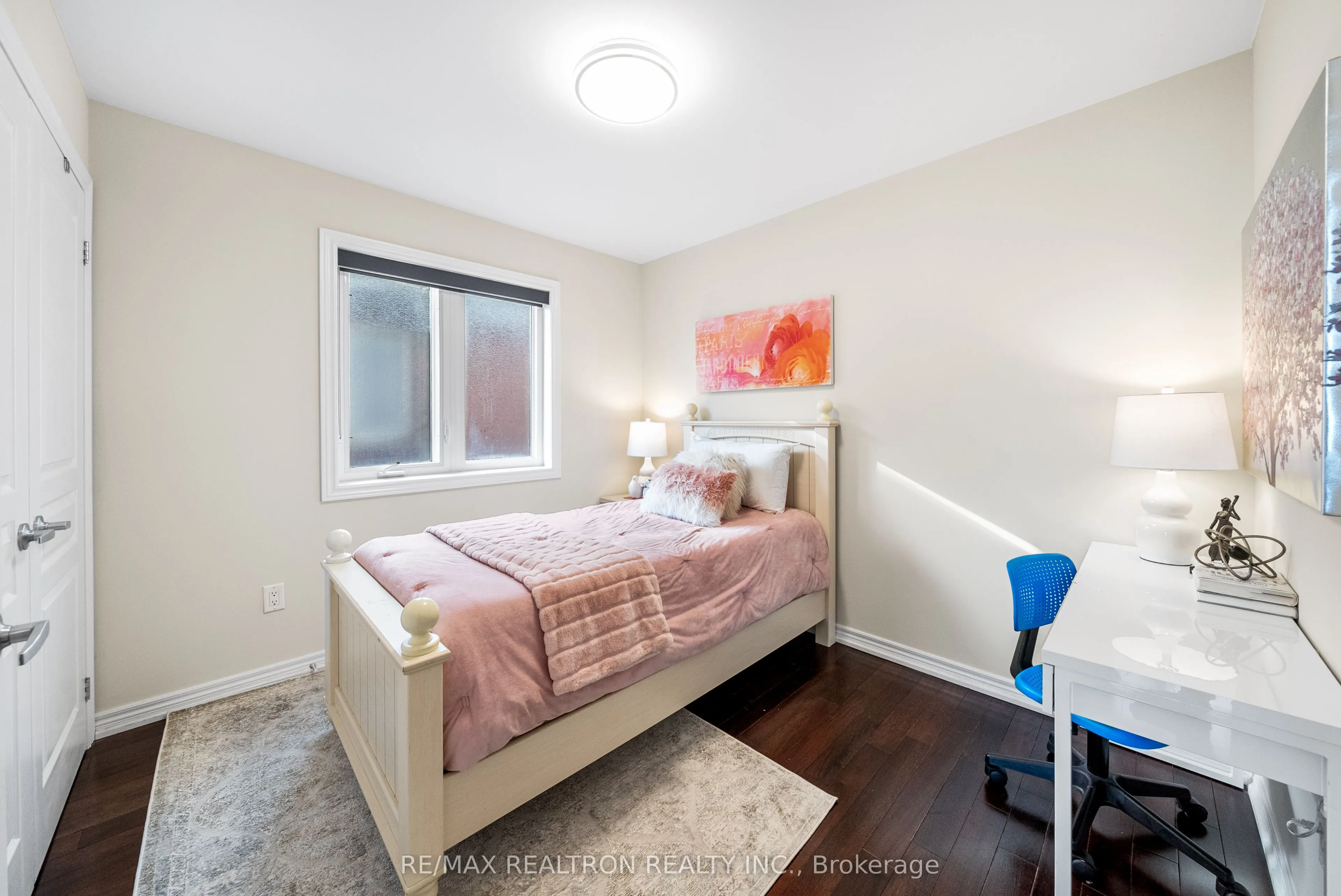 17 Mansard Drive