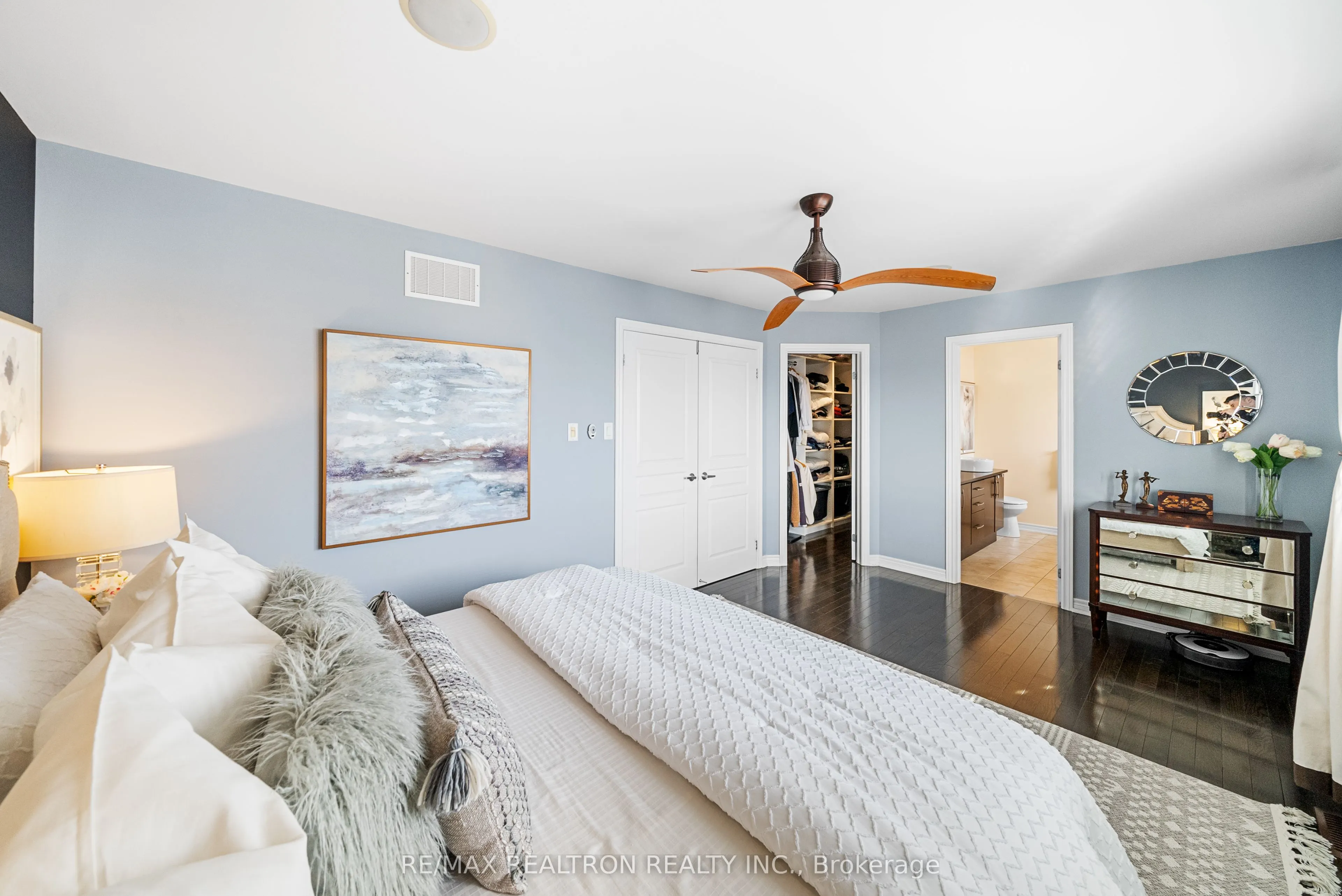 17 Mansard Drive