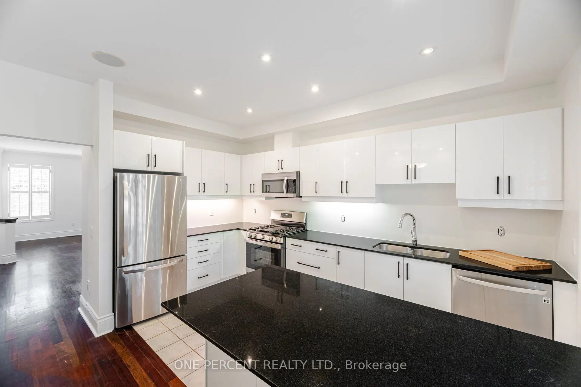 8038 Yonge Street, #25