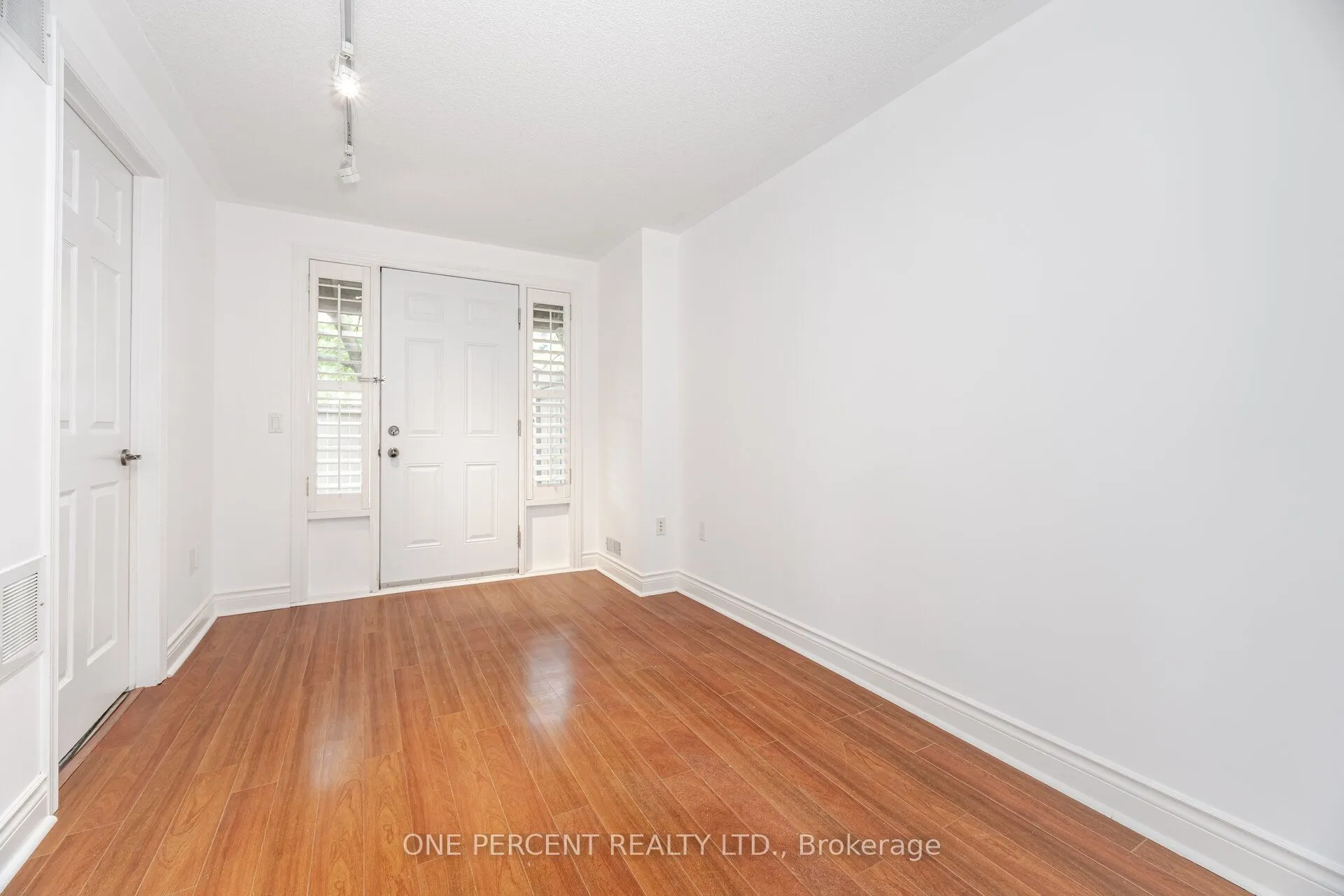 8038 Yonge Street, #25