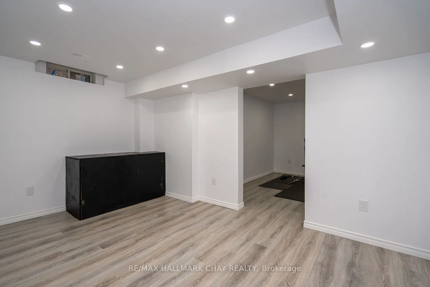 38 Steele Street