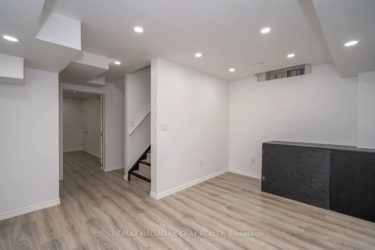 38 Steele Street