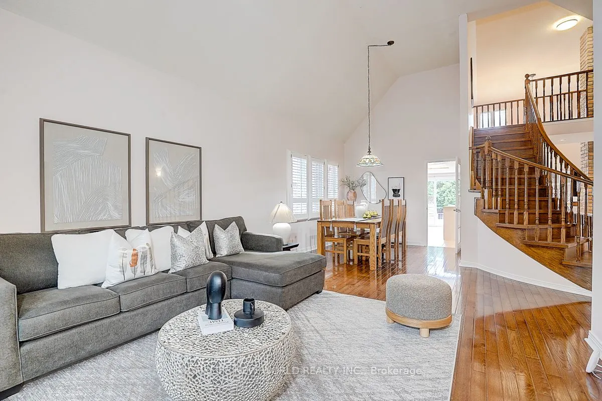 35 Hedgewood Drive