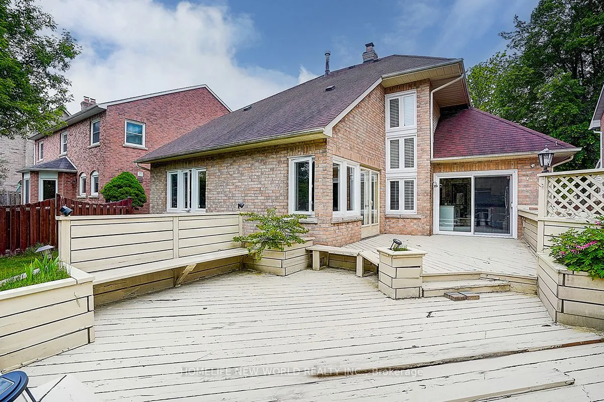 35 Hedgewood Drive
