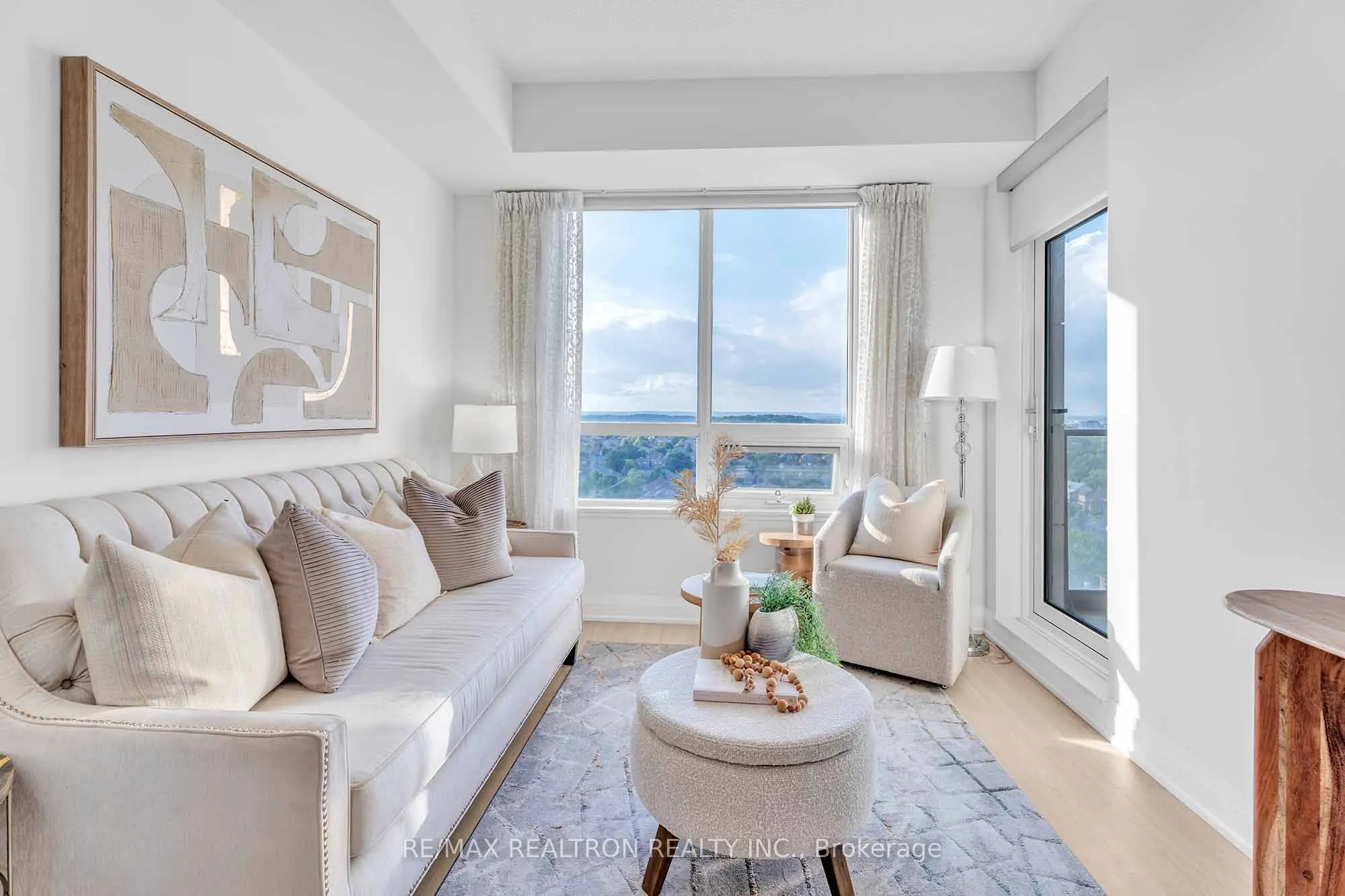 398 highway 7 Avenue E, #1501