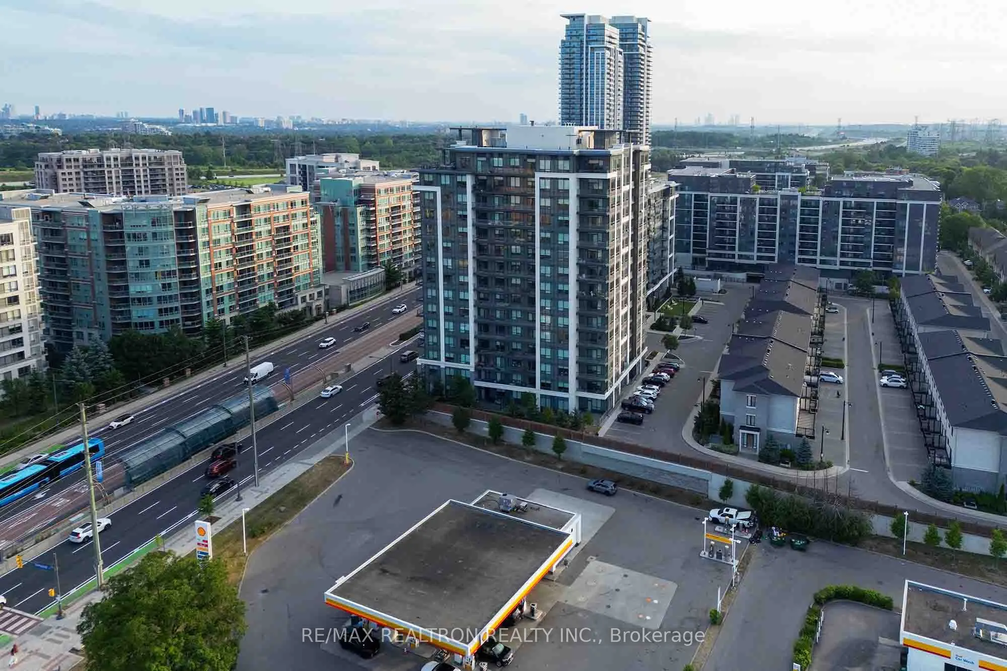 398 highway 7 Avenue E, #1501