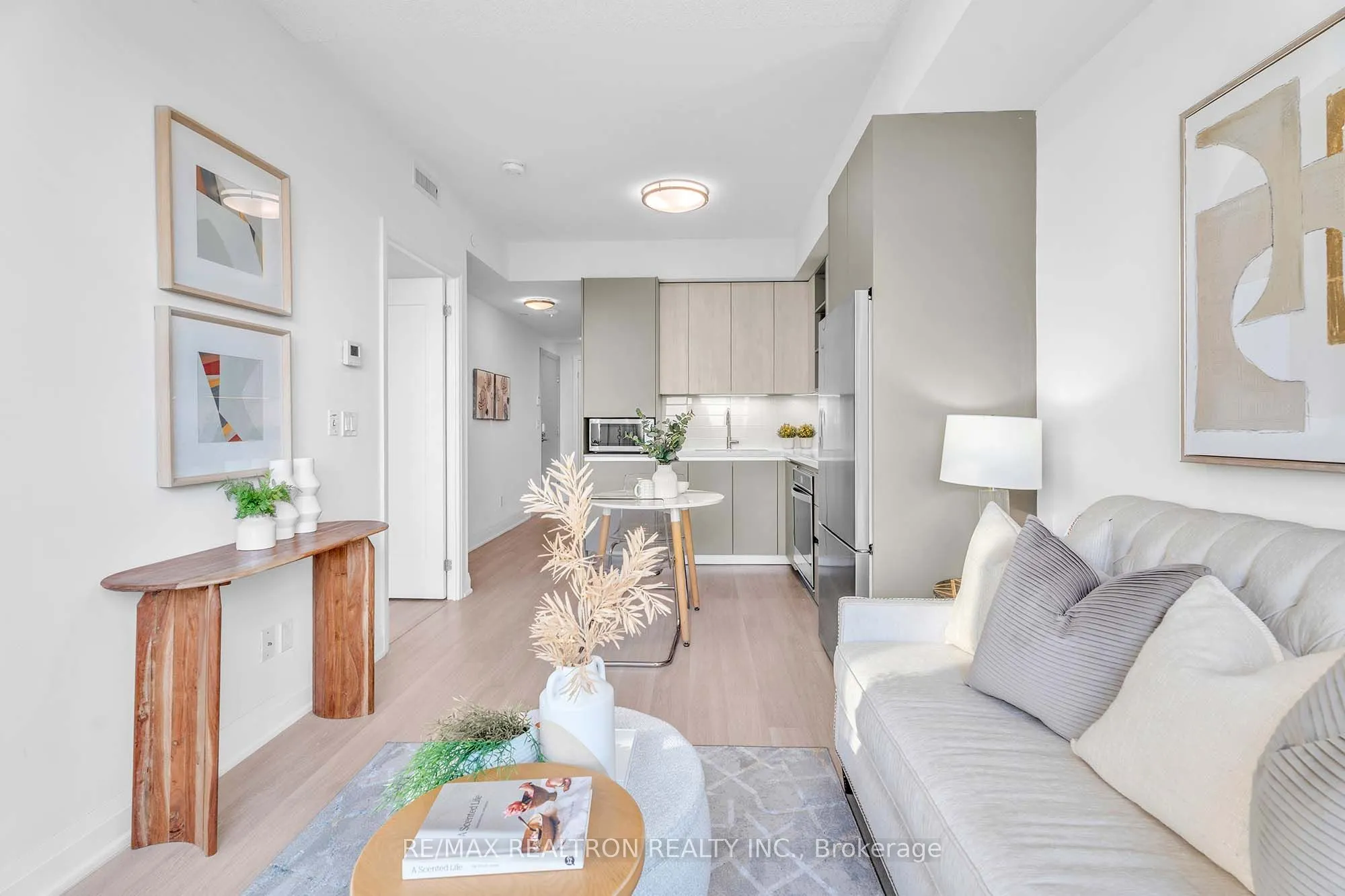398 highway 7 Avenue E, #1501