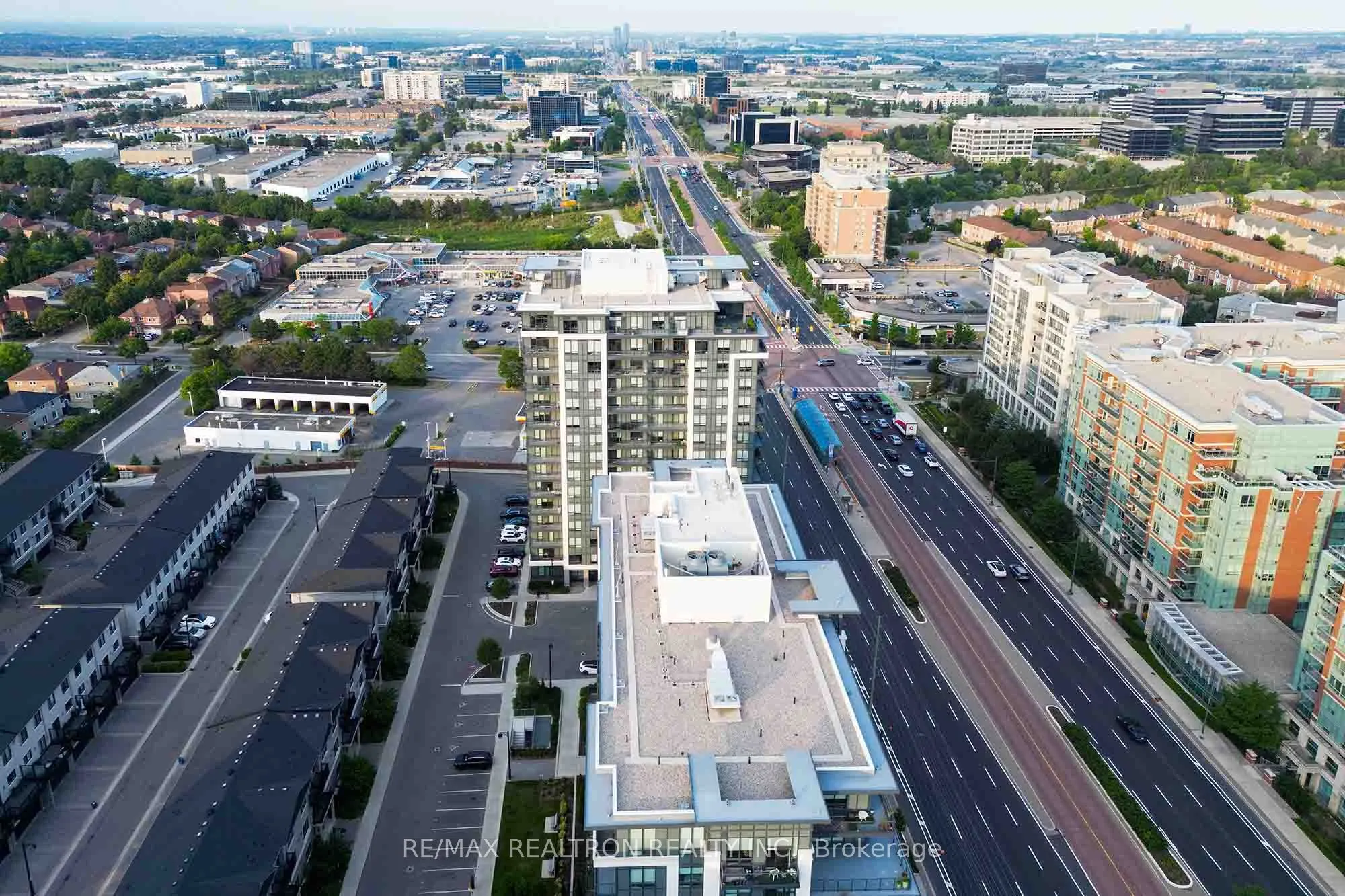 398 highway 7 Avenue E, #1501