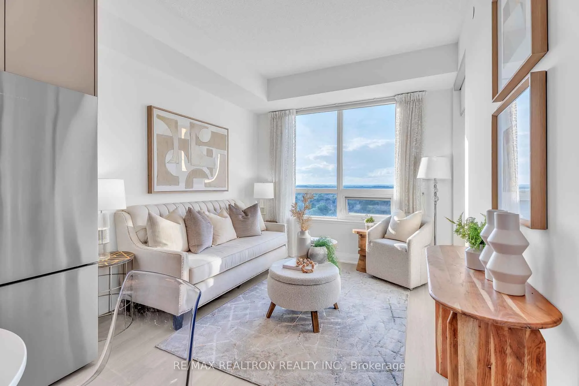 398 highway 7 Avenue E, #1501