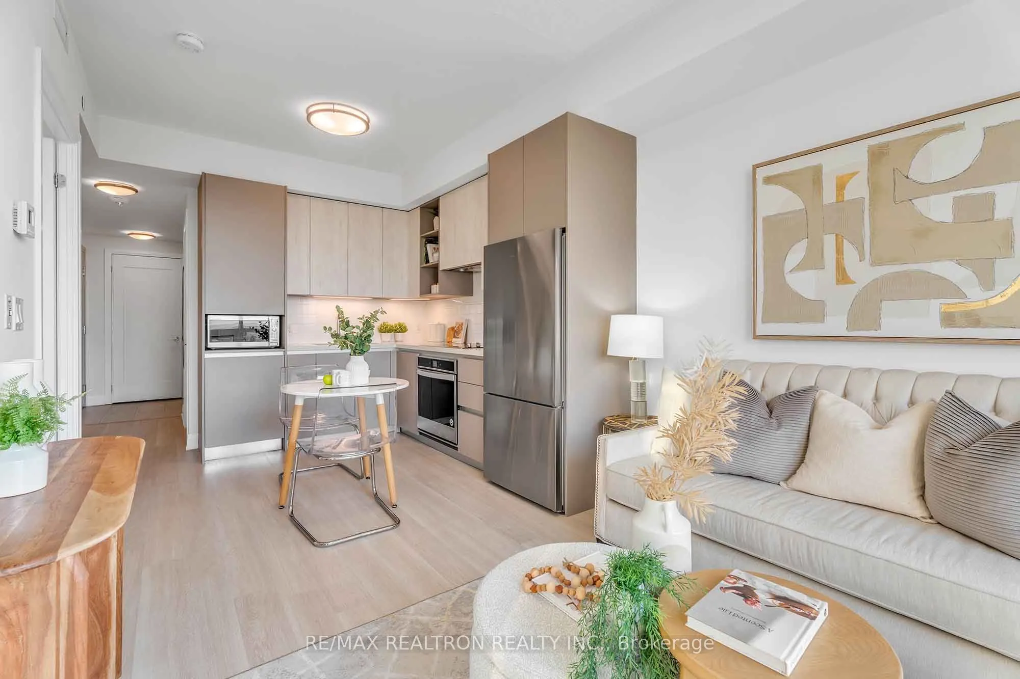 398 highway 7 Avenue E, #1501