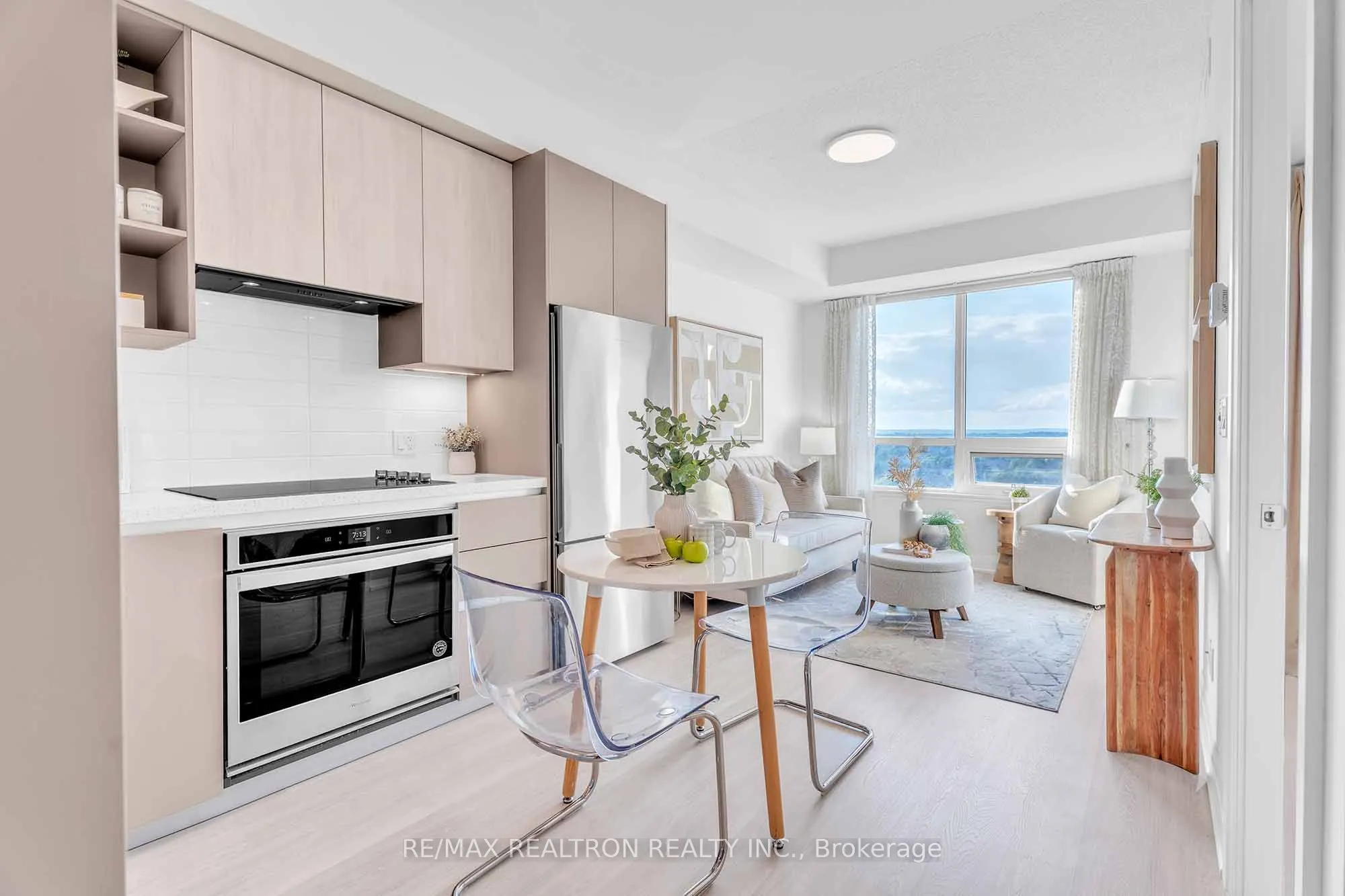 398 highway 7 Avenue E, #1501
