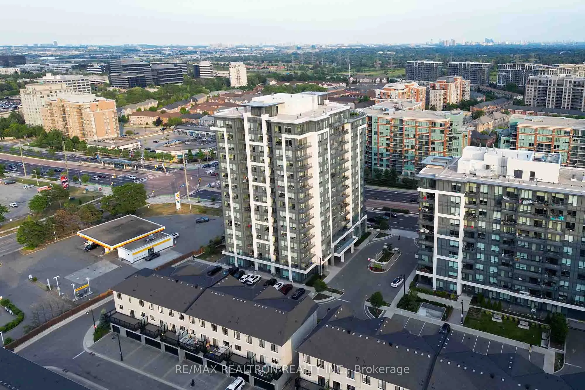 398 highway 7 Avenue E, #1501