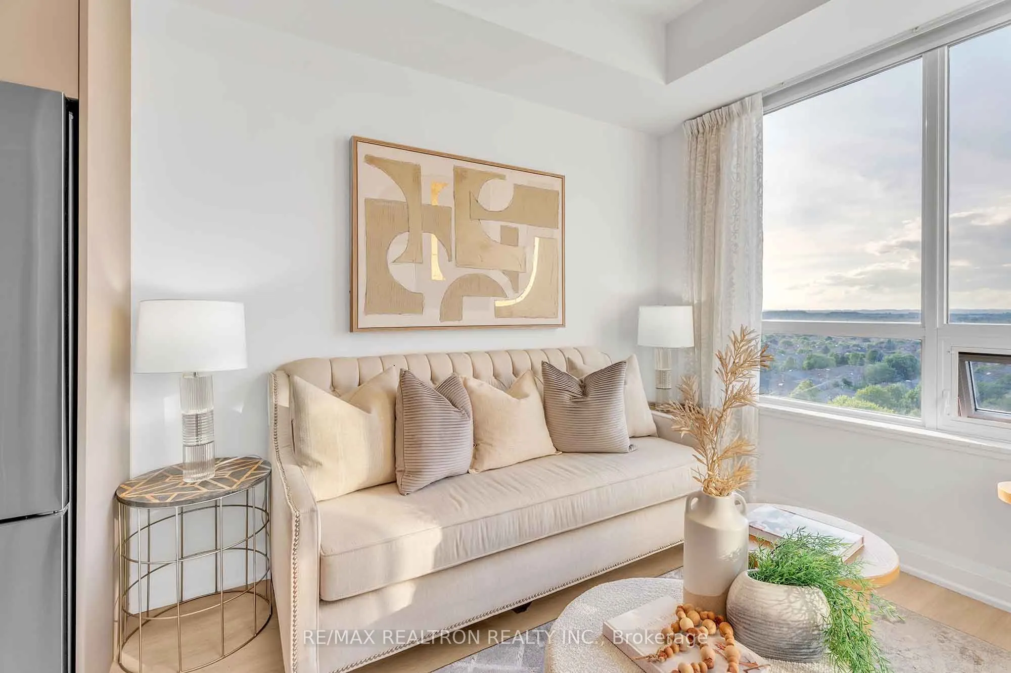 398 highway 7 Avenue E, #1501