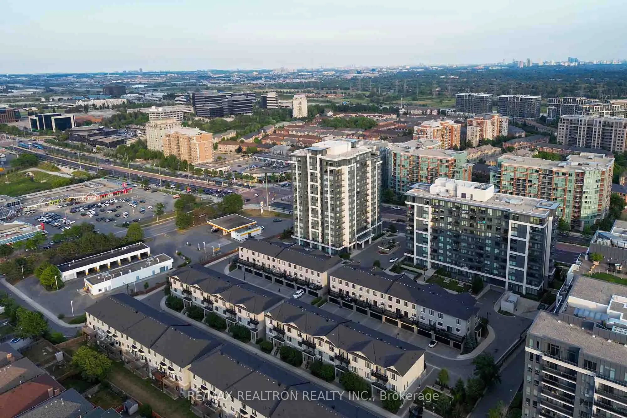 398 highway 7 Avenue E, #1501