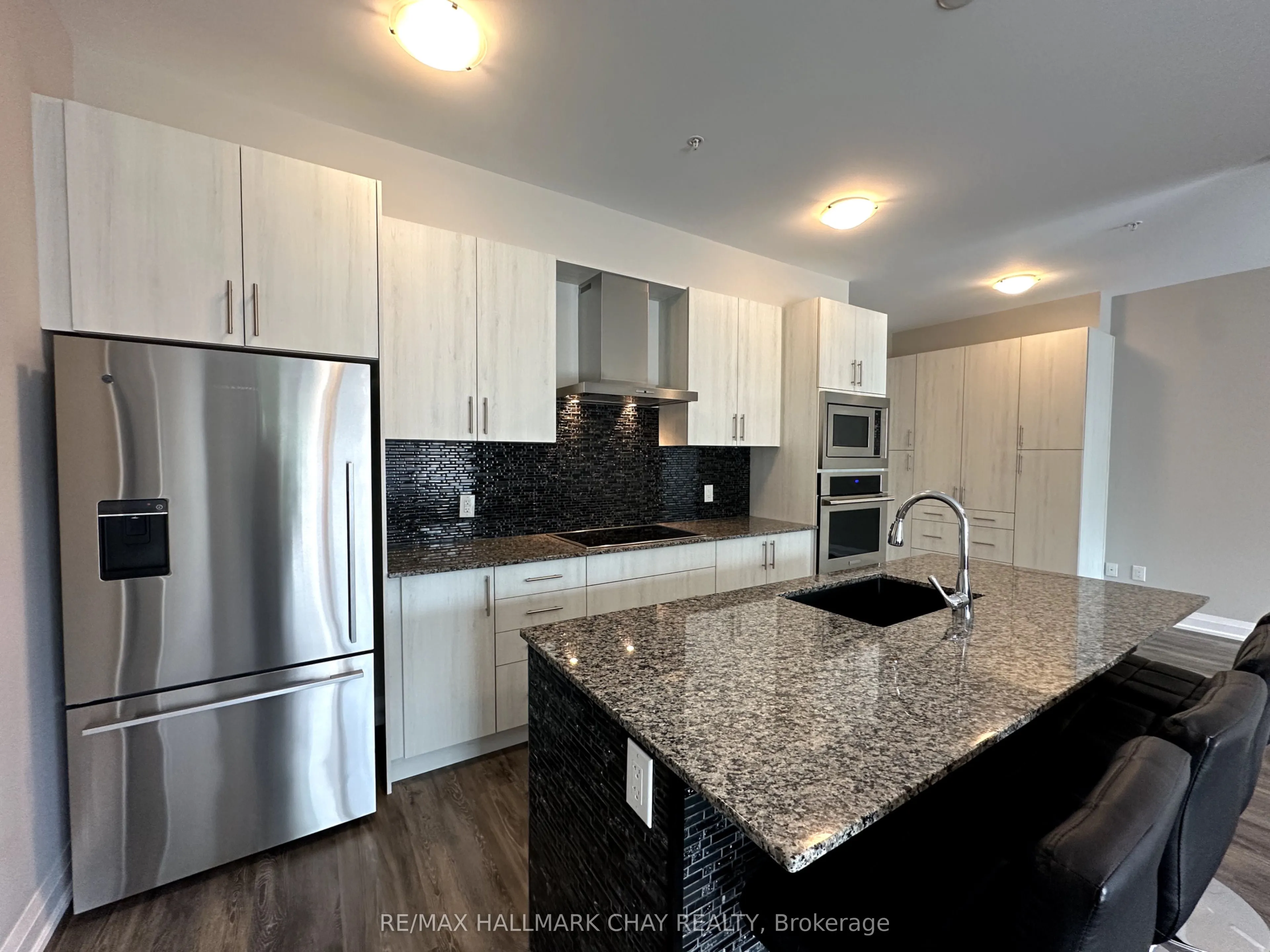64 Queen Street S, #107