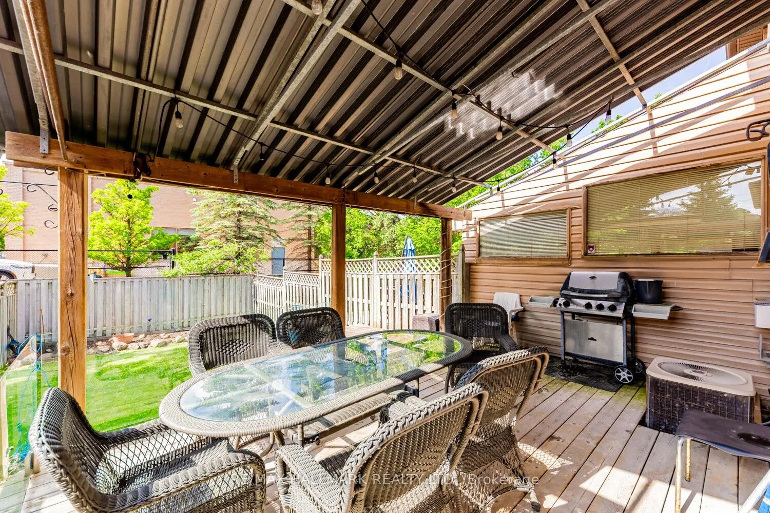52 Mistleflower Court