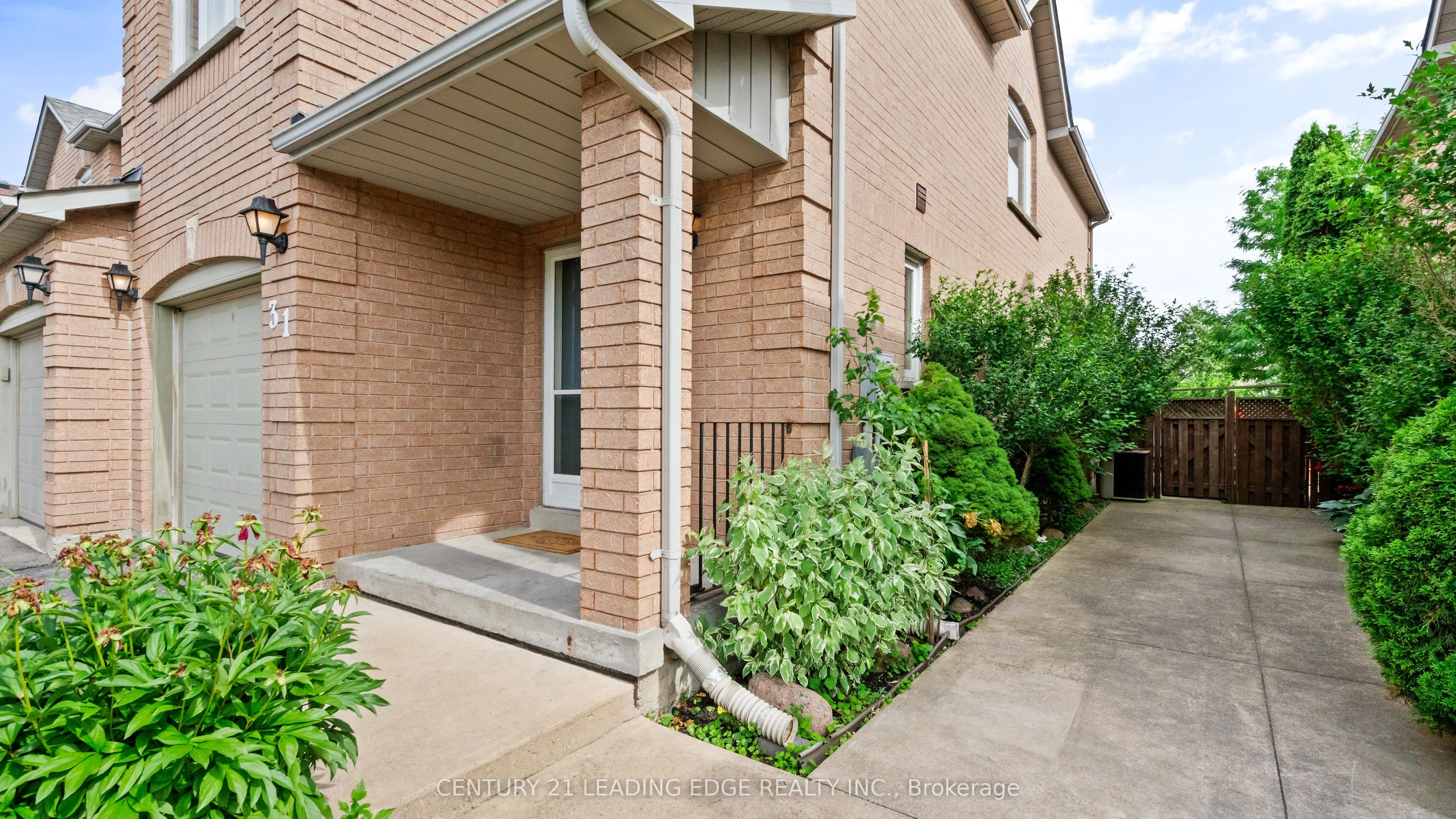 31 Tumbleweed Court