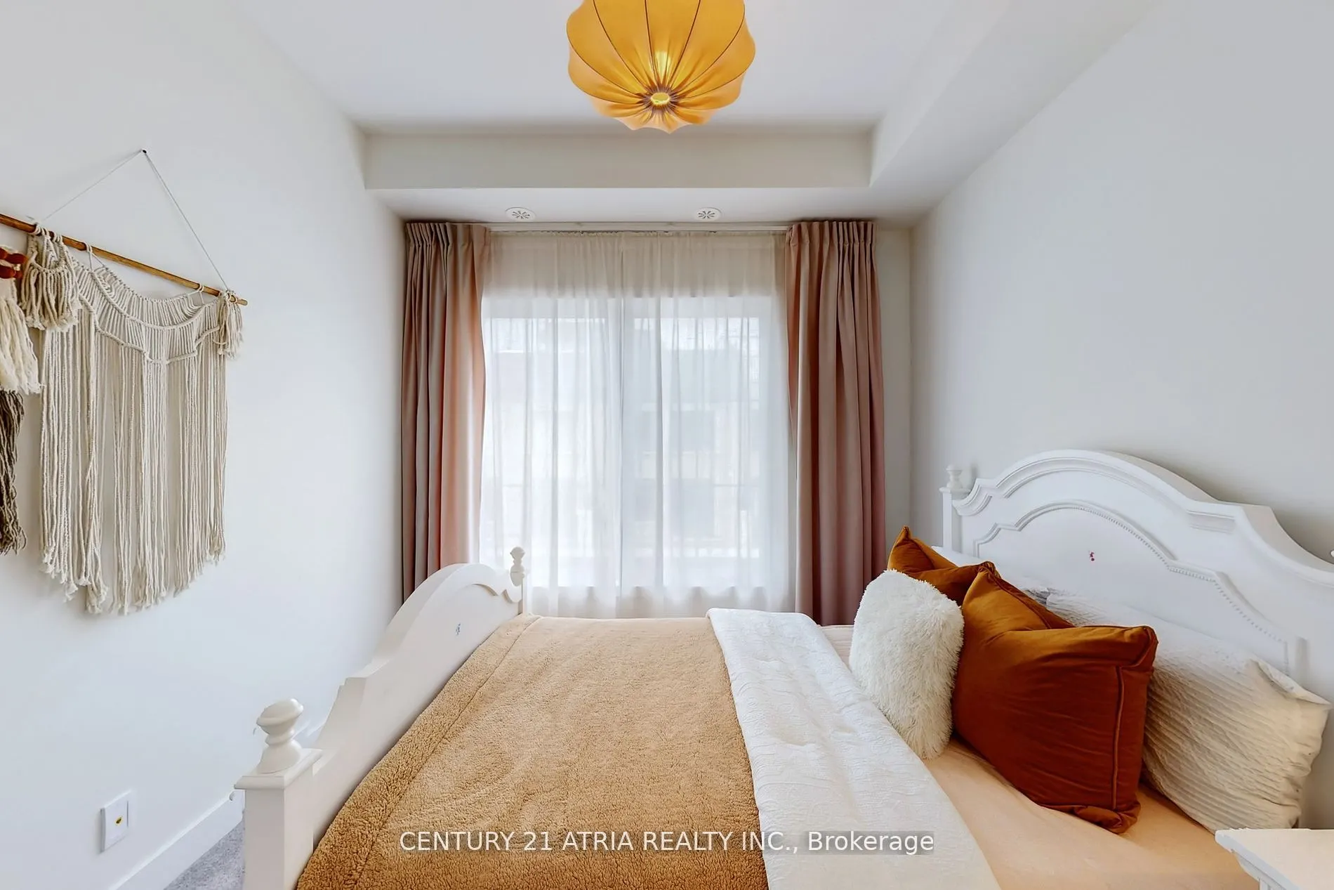 30 Guardhouse Crescent