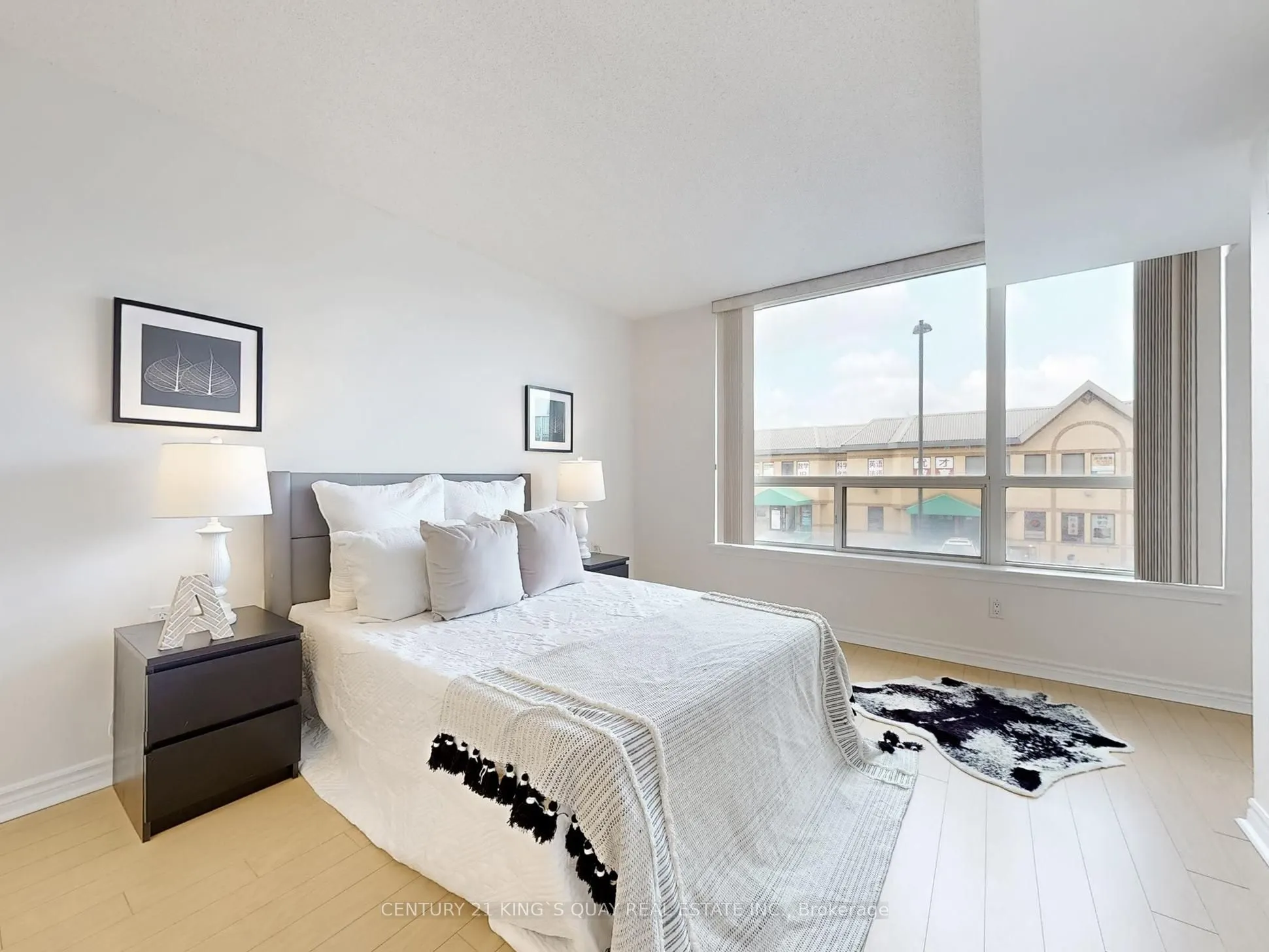 9015 Leslie Street E, #309