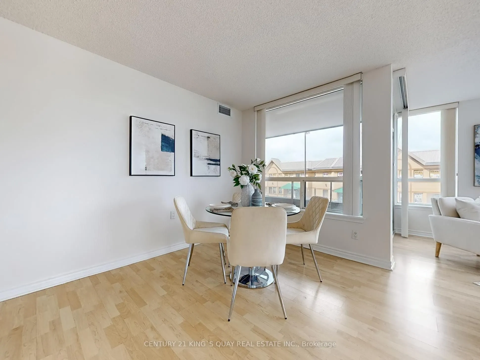 9015 Leslie Street E, #309