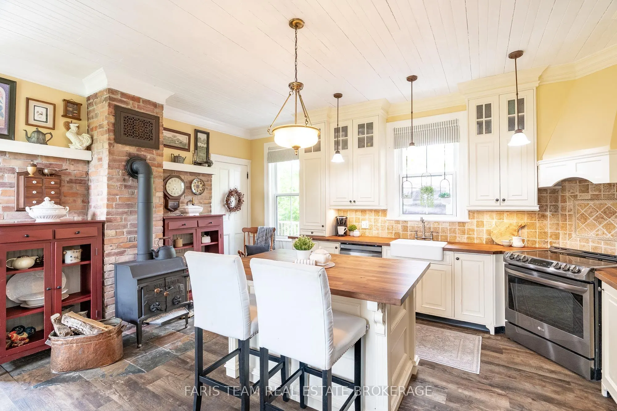 5716 County Road 56