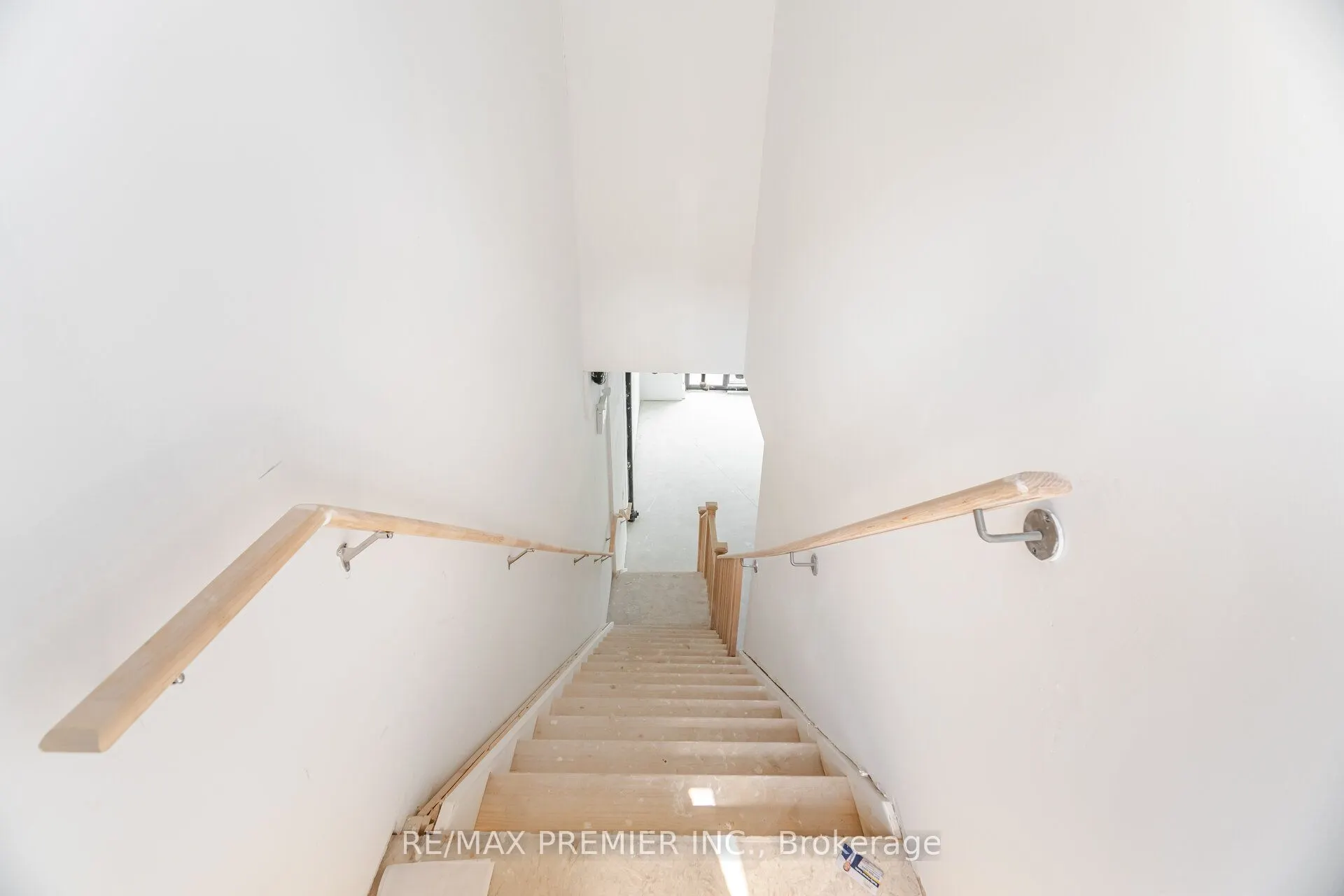 200 Dissette Street, #4