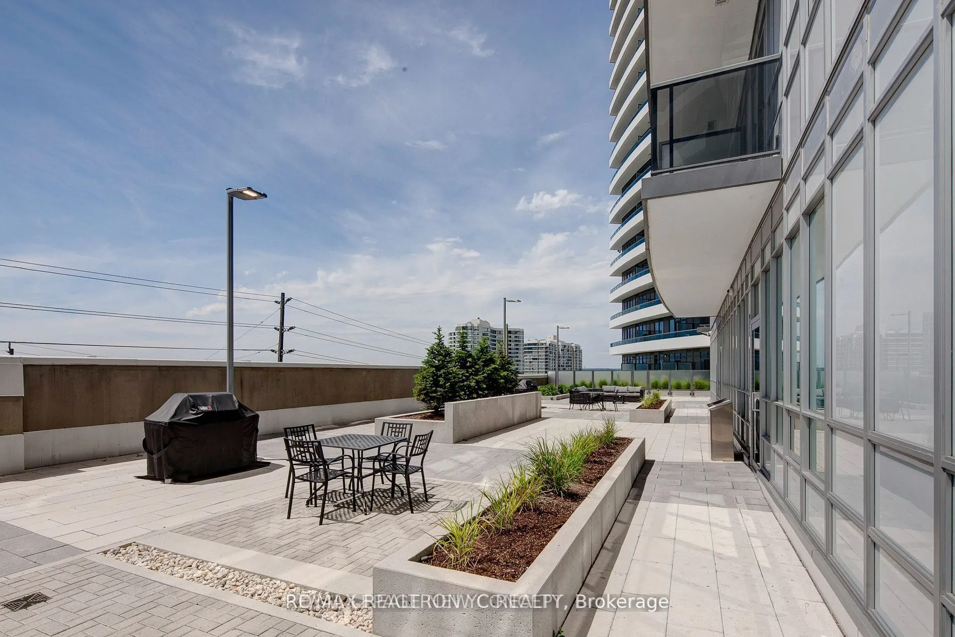 7171 Yonge Street, #2215