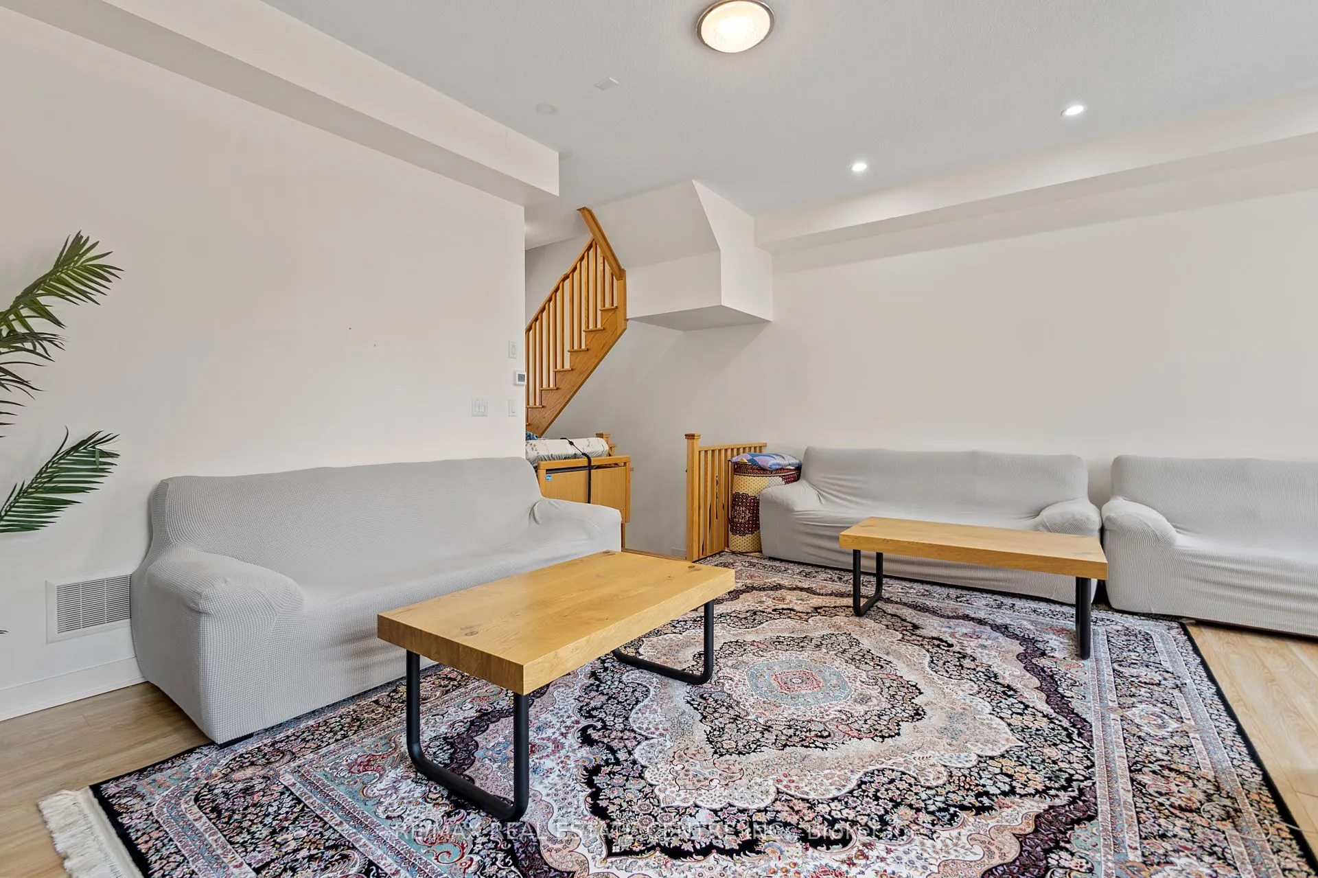 53 Benoit Street