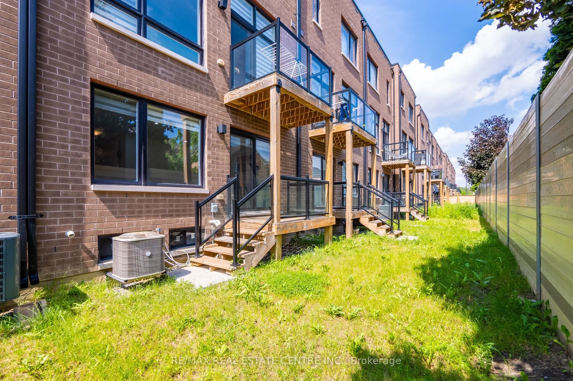 53 Benoit Street