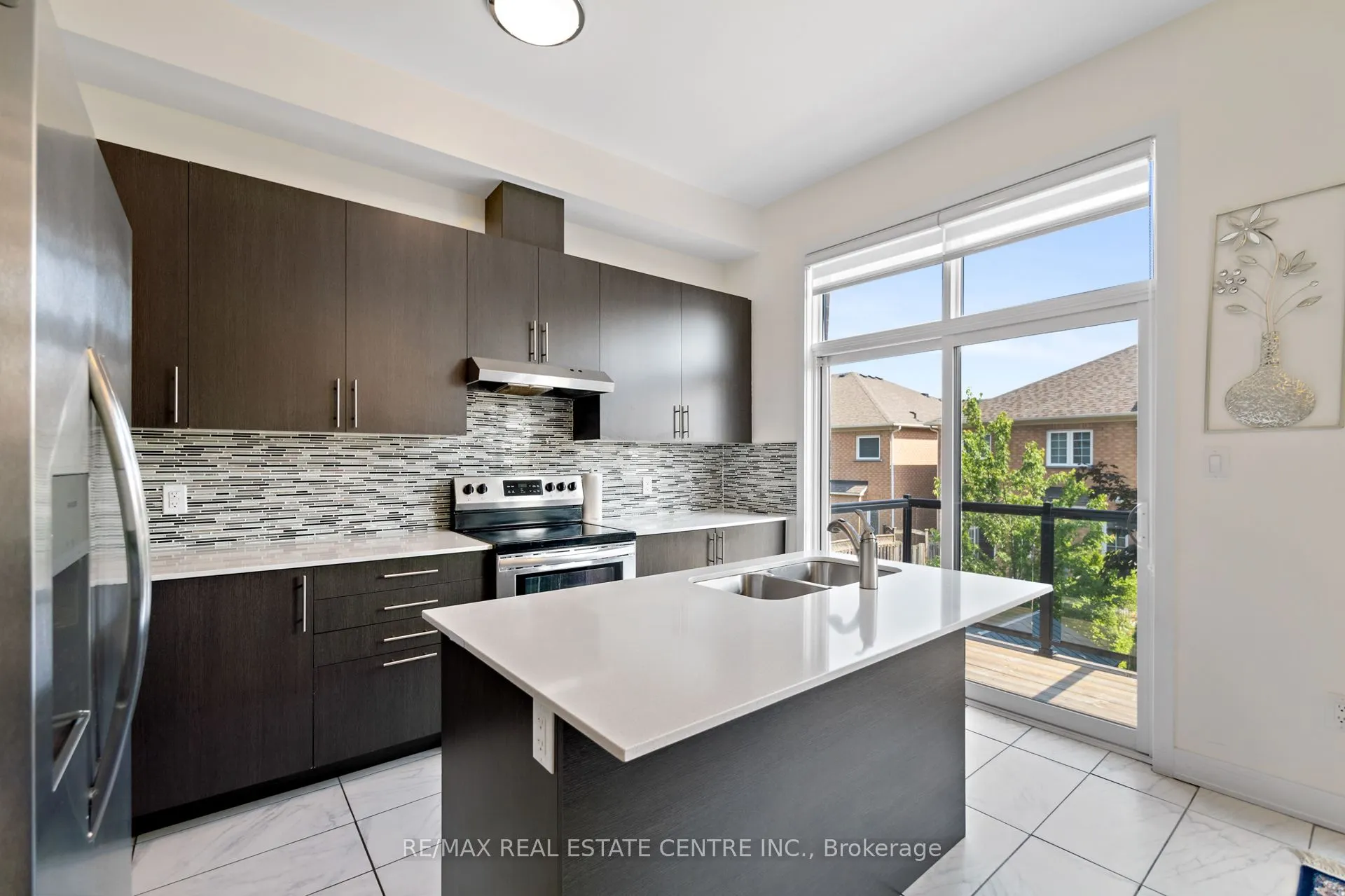 53 Benoit Street