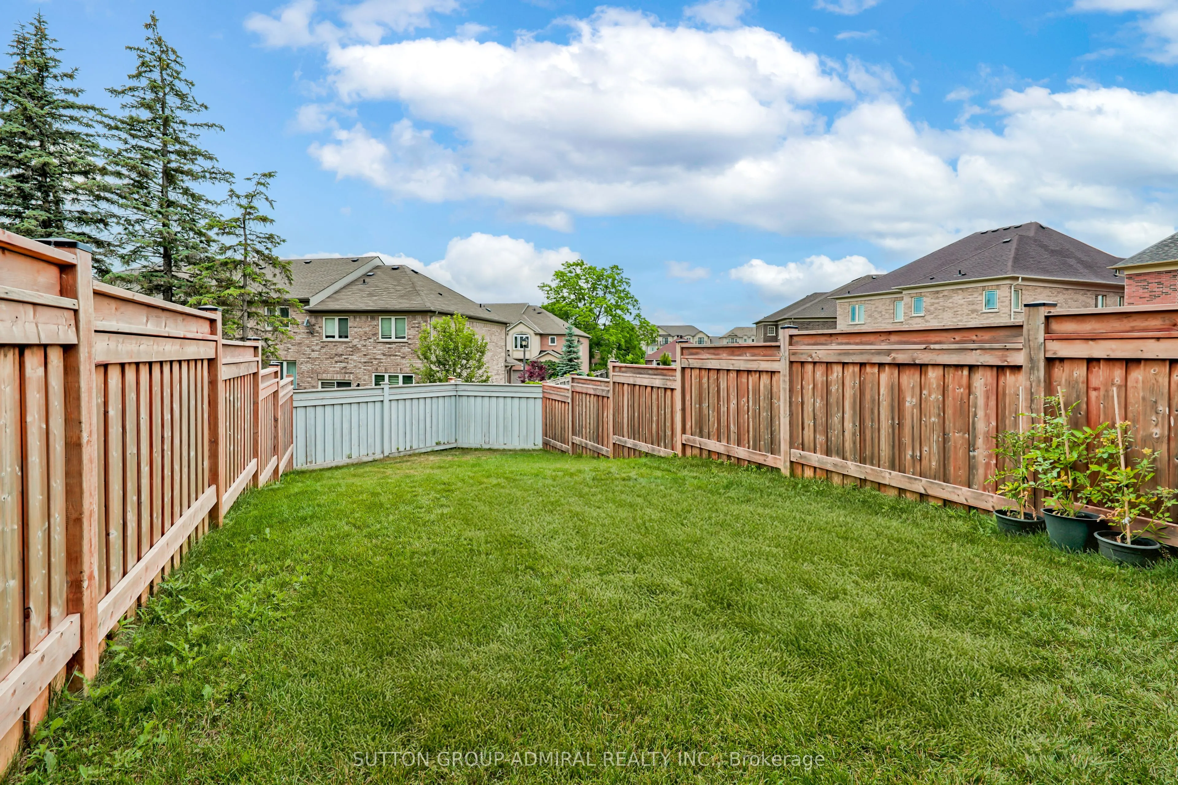 72 Drizzel Crescent