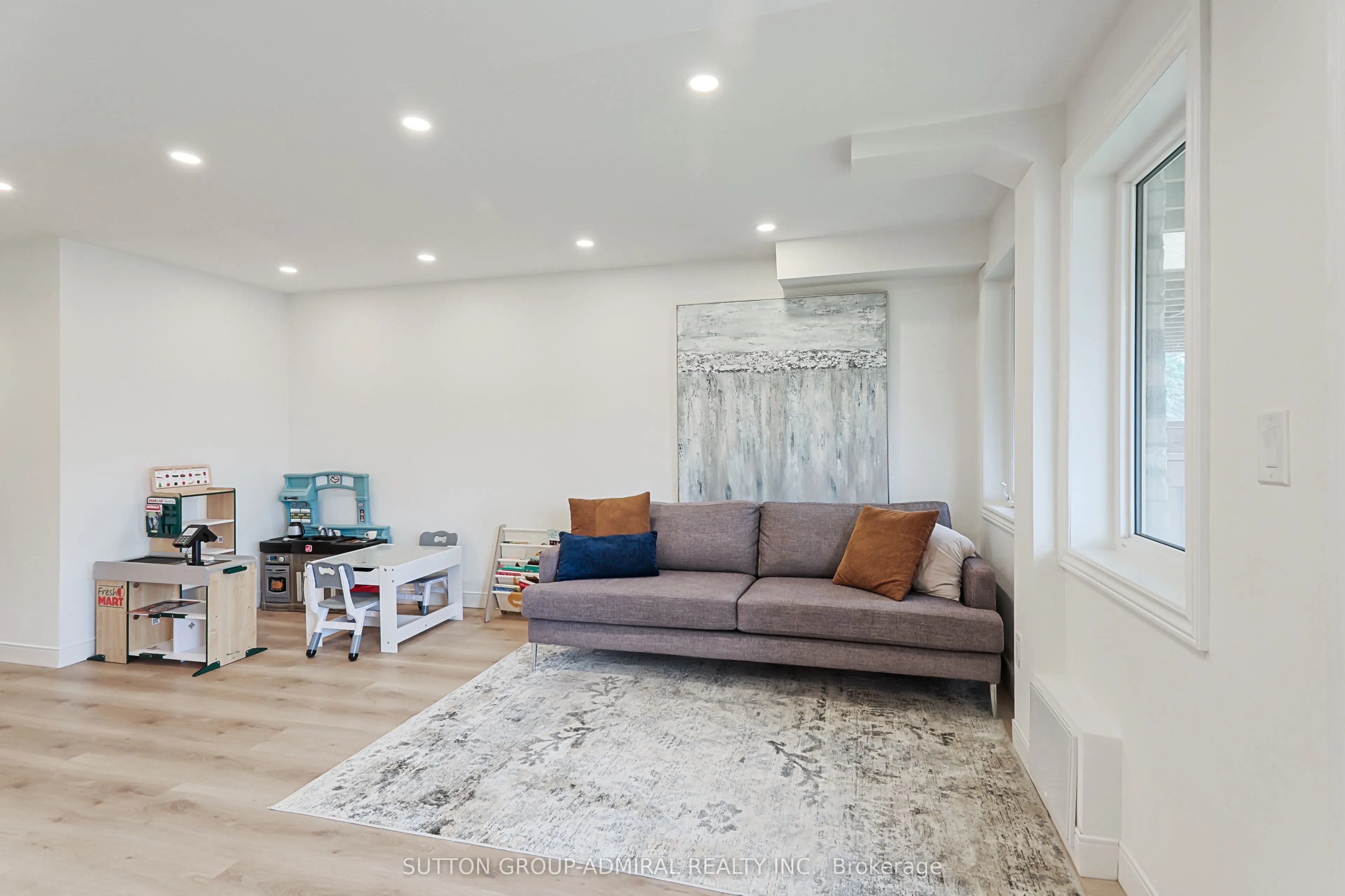 72 Drizzel Crescent