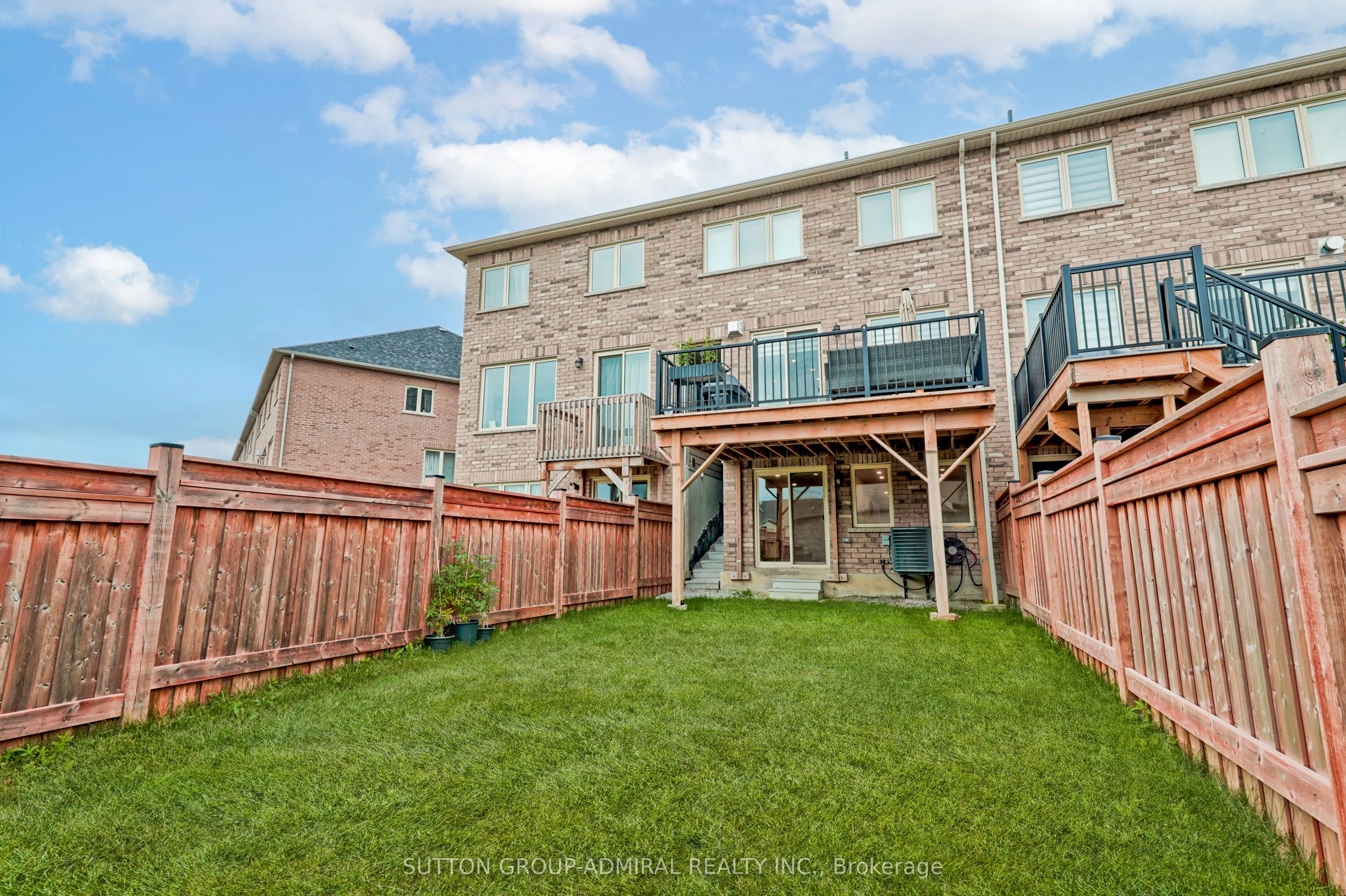 72 Drizzel Crescent