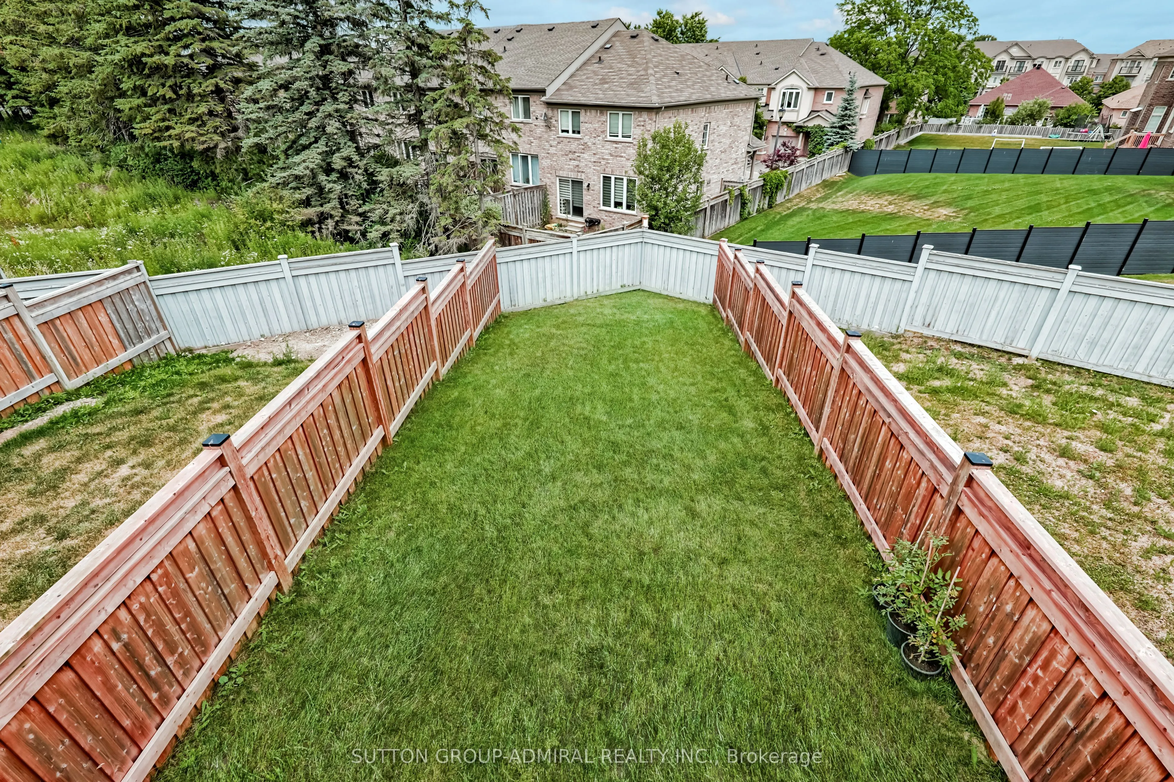 72 Drizzel Crescent