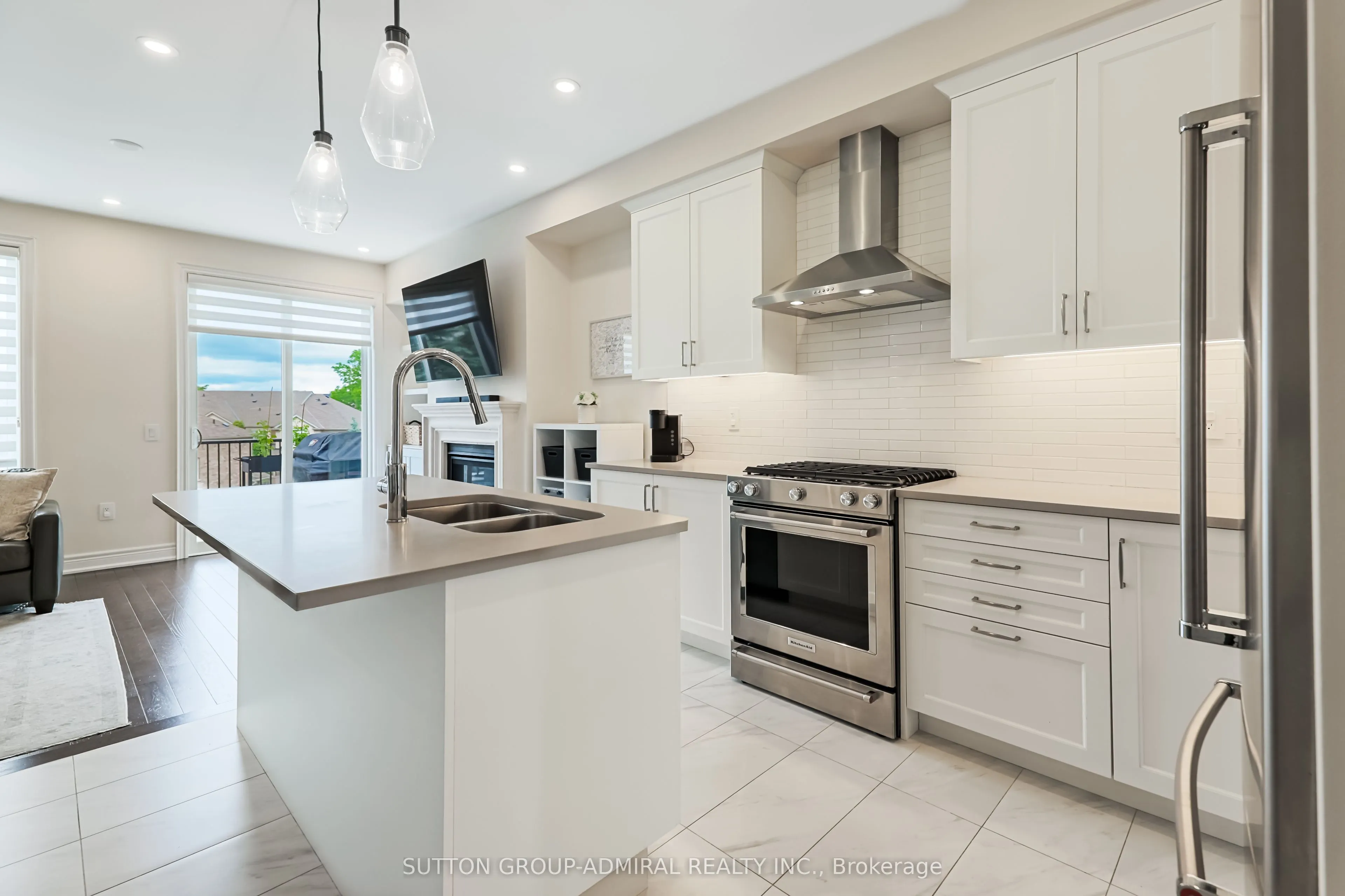 72 Drizzel Crescent