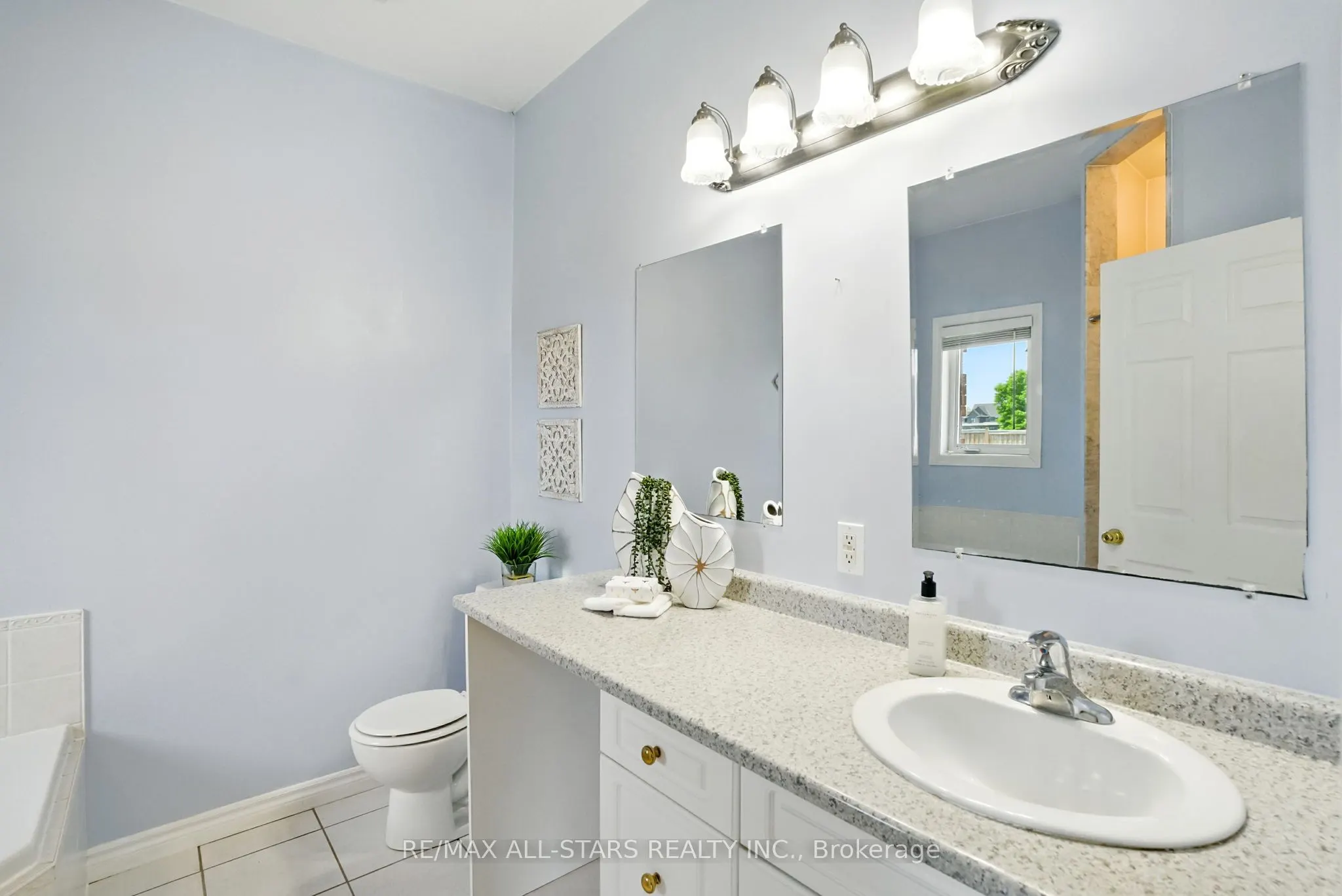 28 Bagshaw Crescent