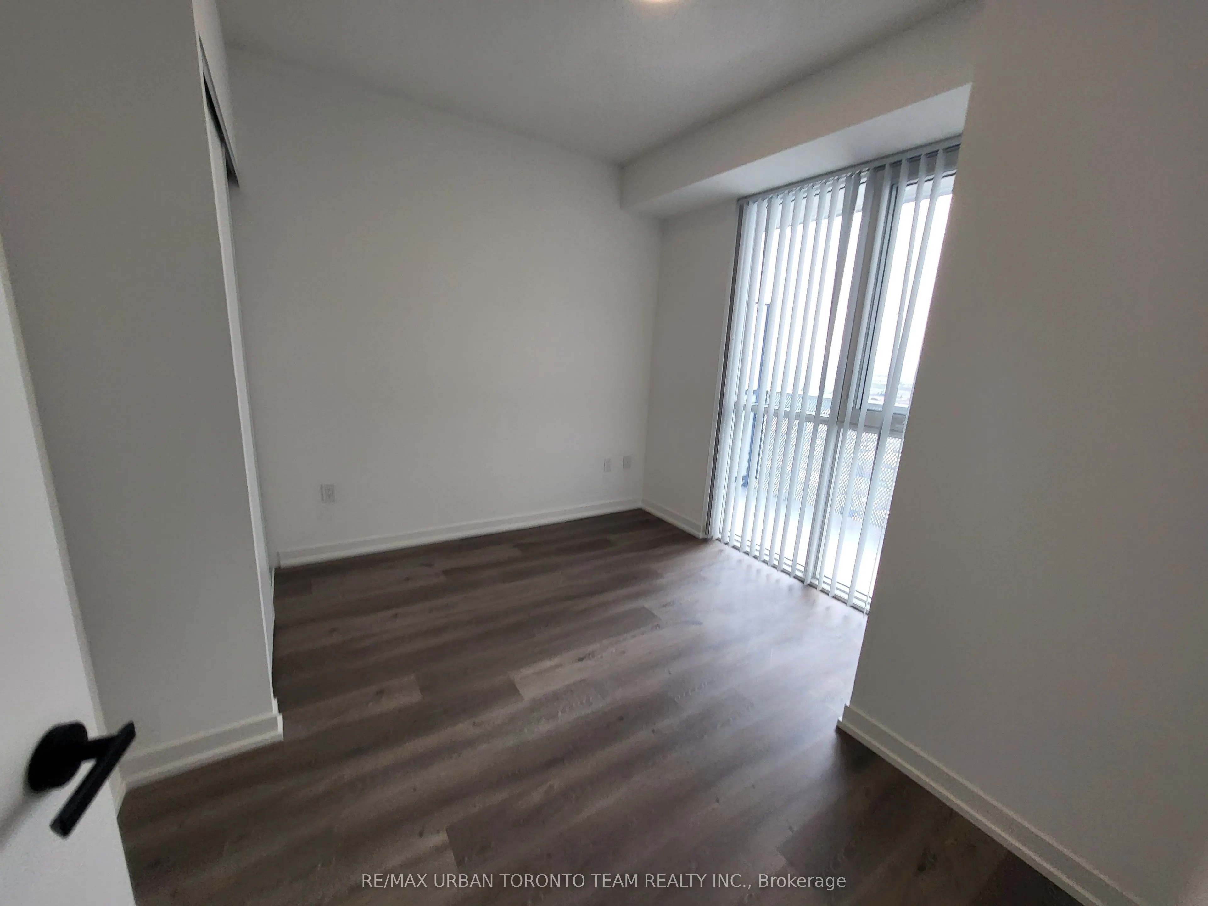28 Interchange Way, #1201