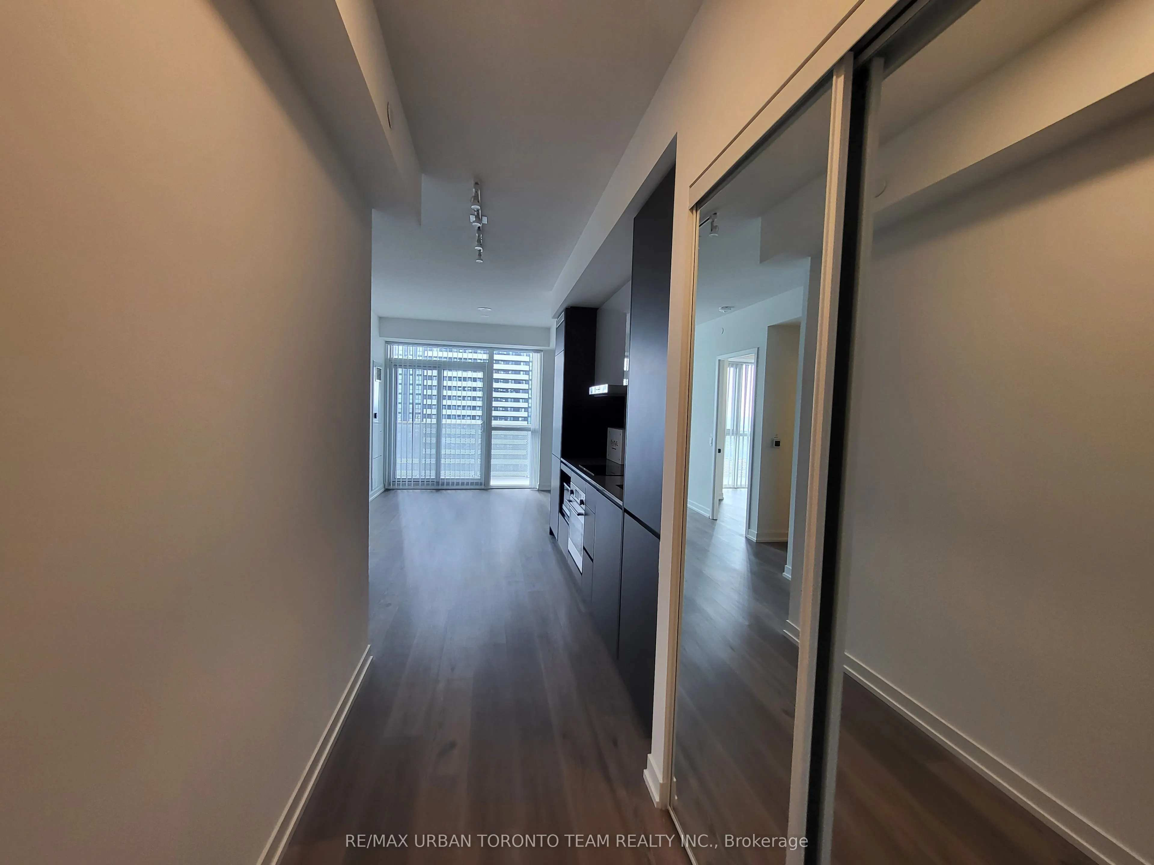 28 Interchange Way, #1201