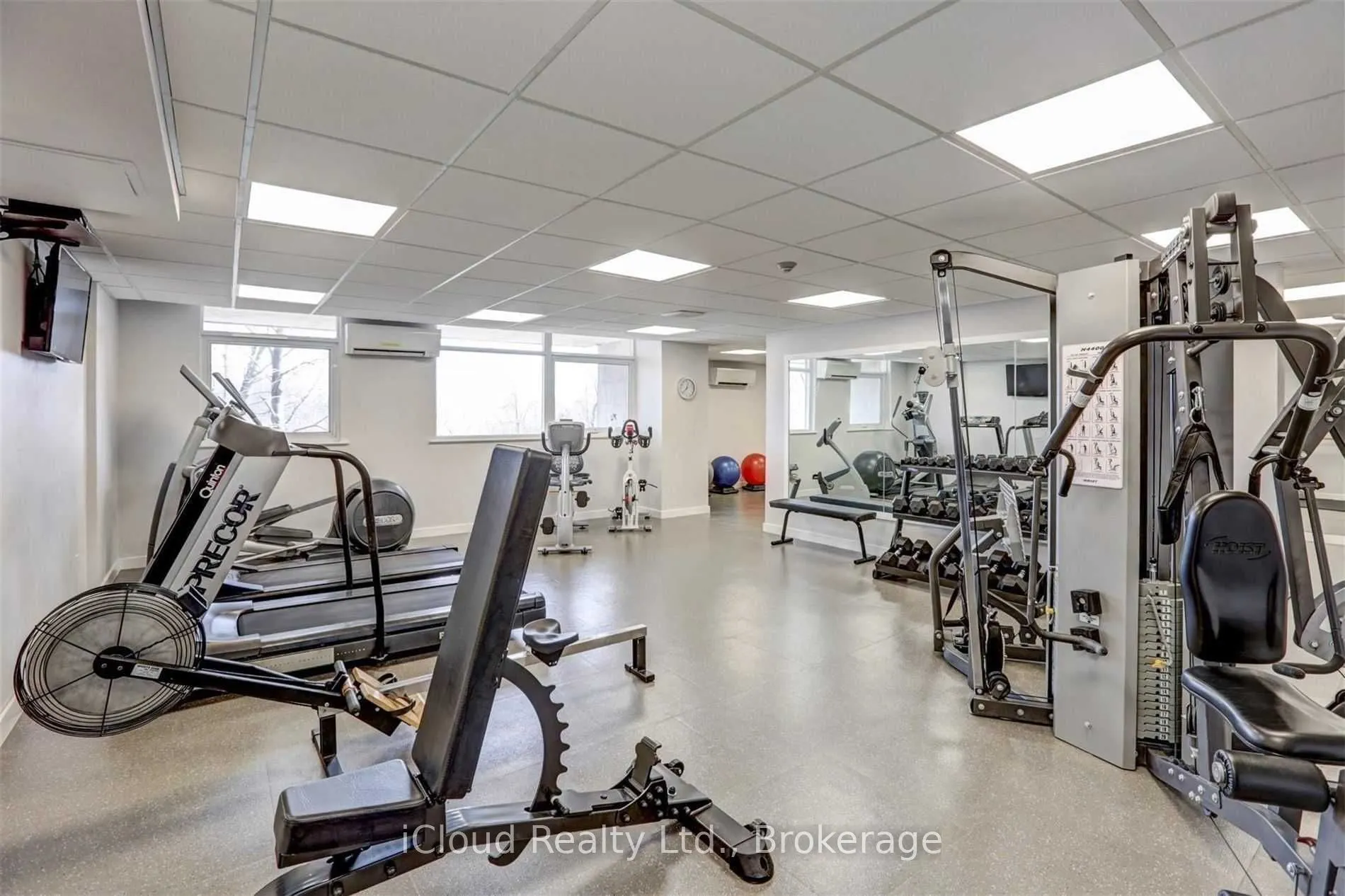 7811 Yonge Street, #307