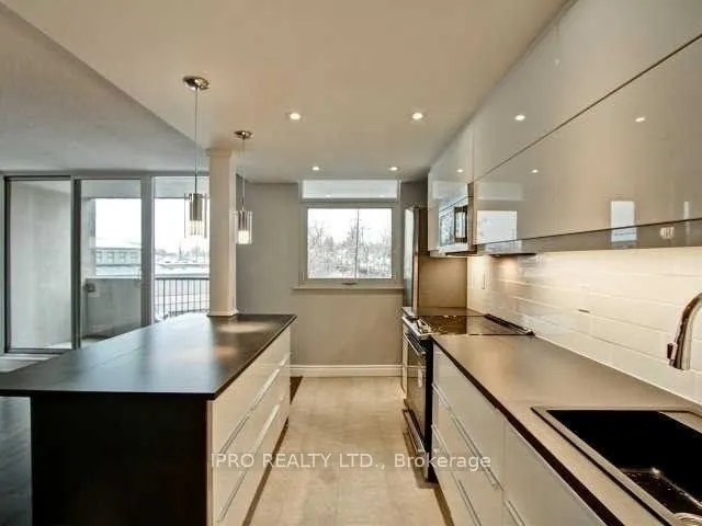 7811 Yonge Street, #307